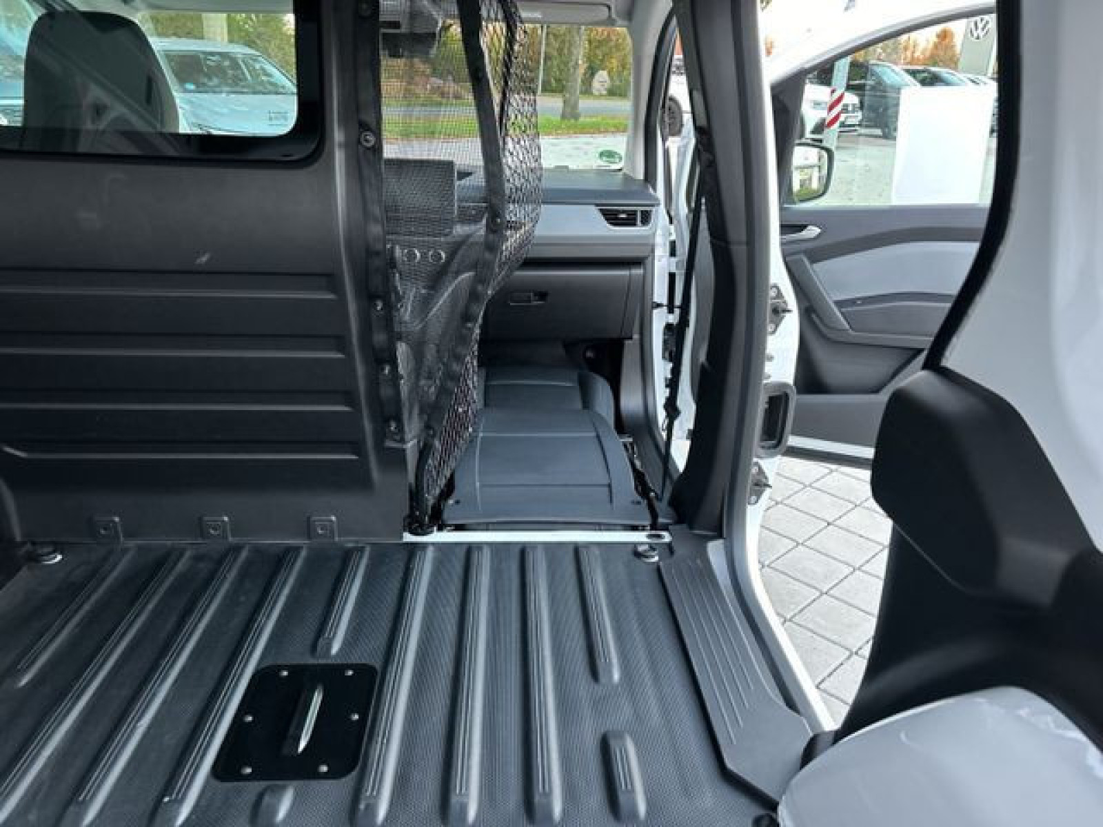 Nissan - Townstar_21