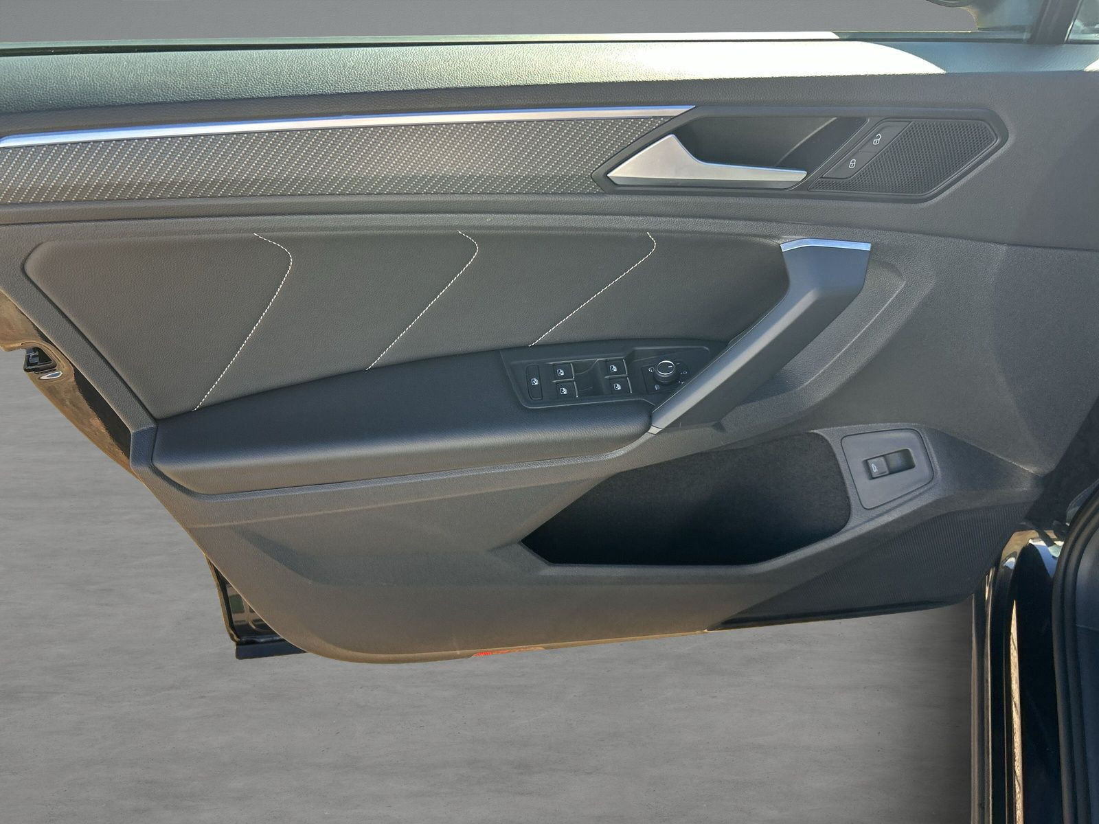 Volkswagen - Tiguan_21