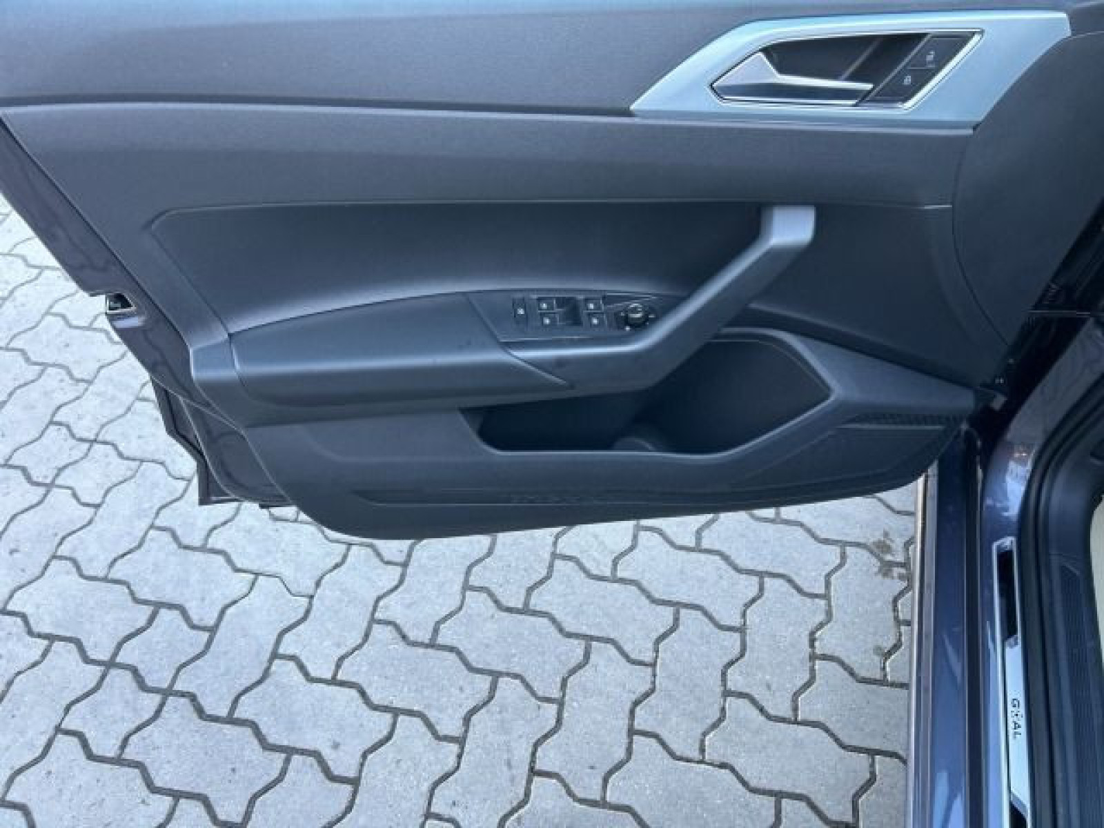 Volkswagen - Polo_23