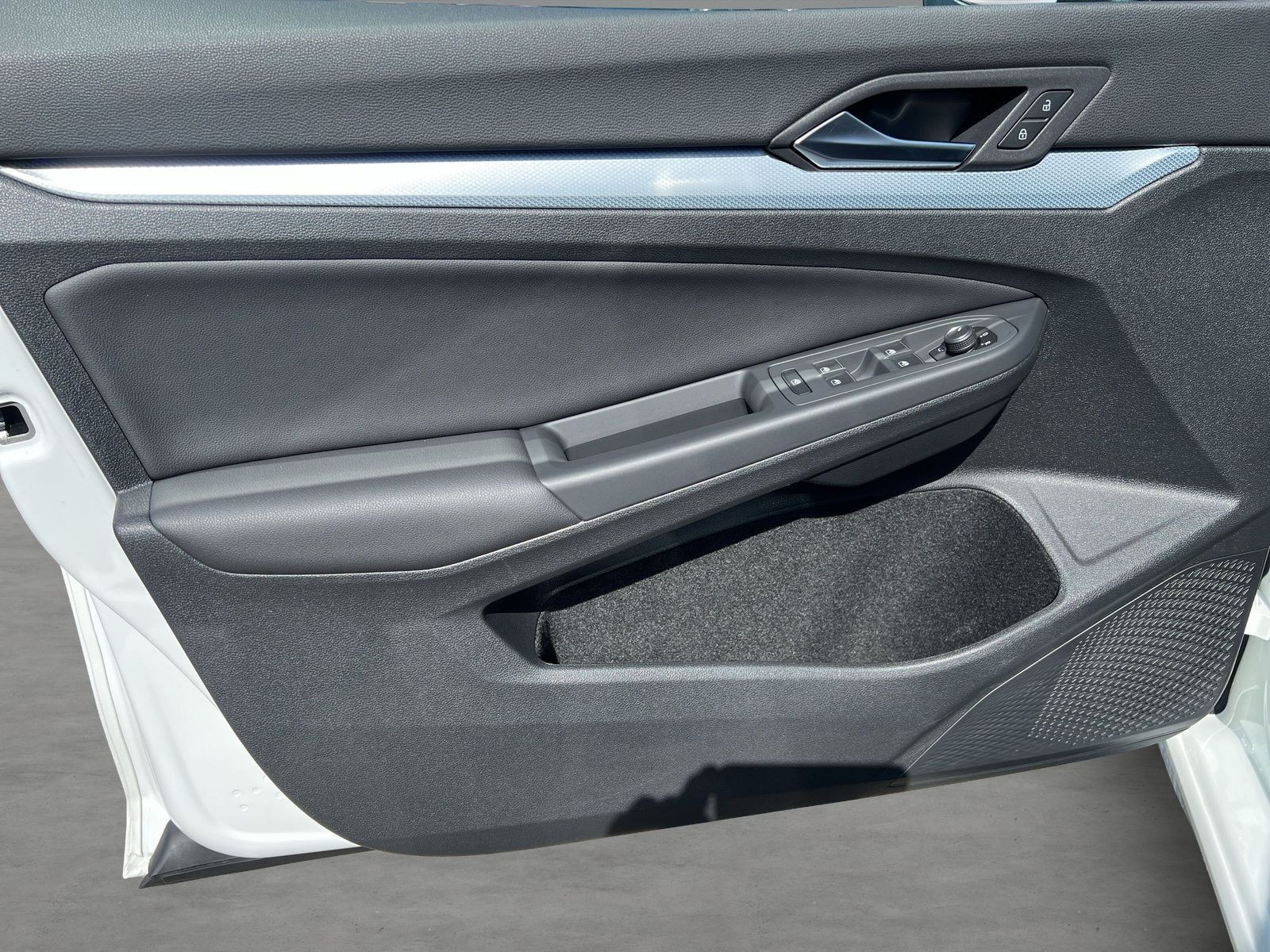 Volkswagen - Golf_21