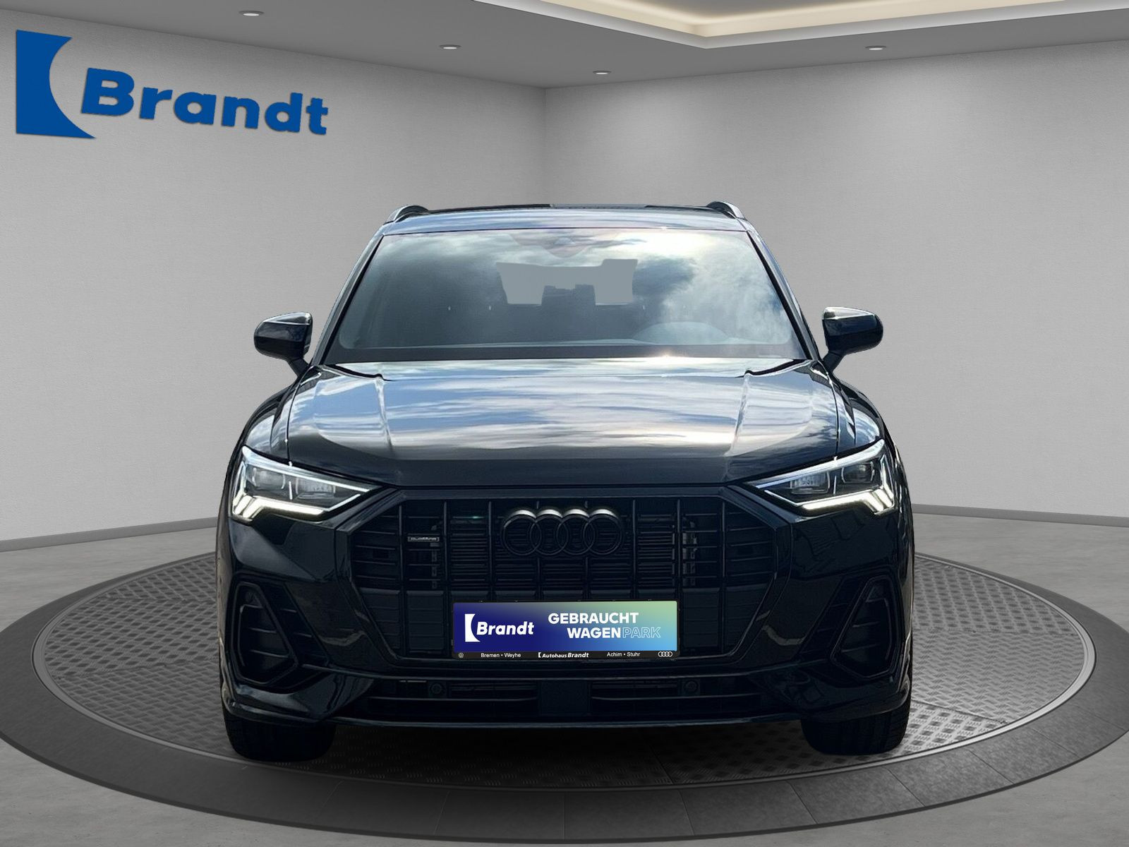 Audi - Q3_5