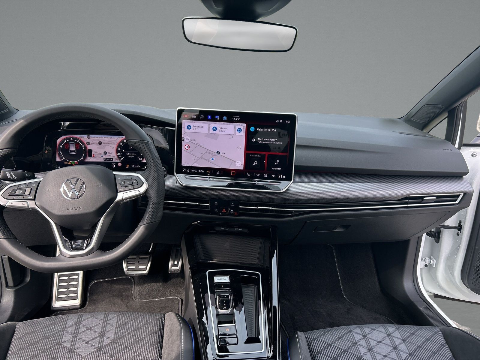 Volkswagen - Golf_11