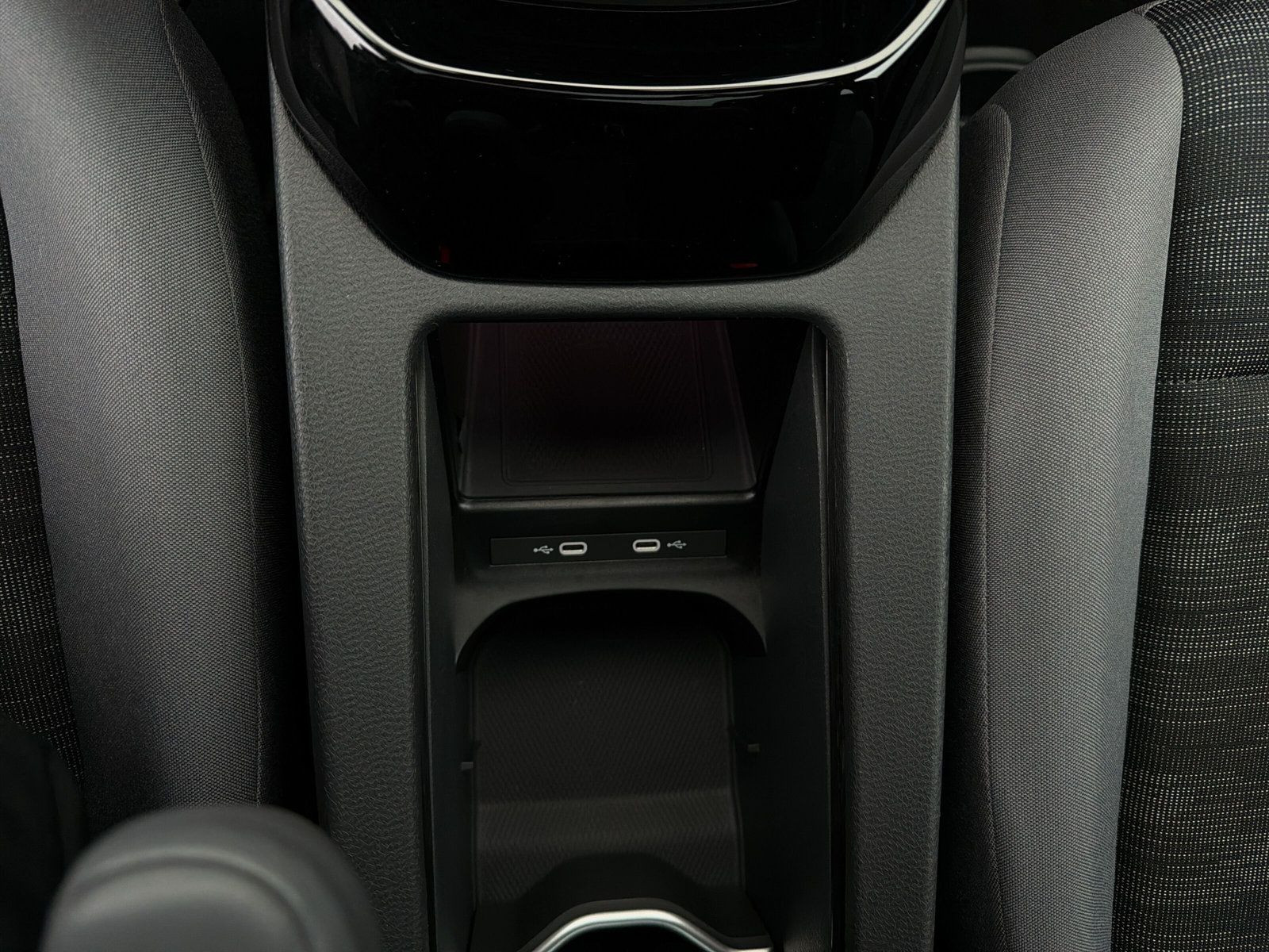 Volkswagen - ID.4_24