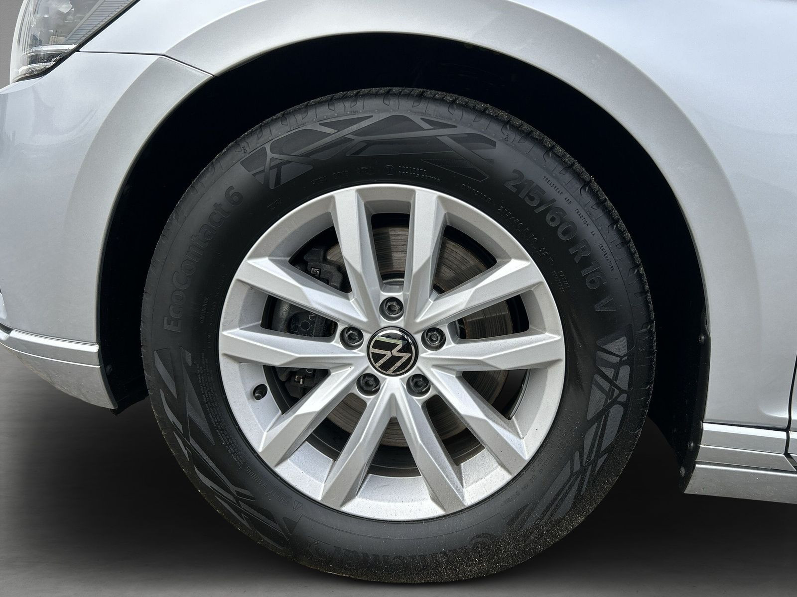 Volkswagen - Passat Variant_6