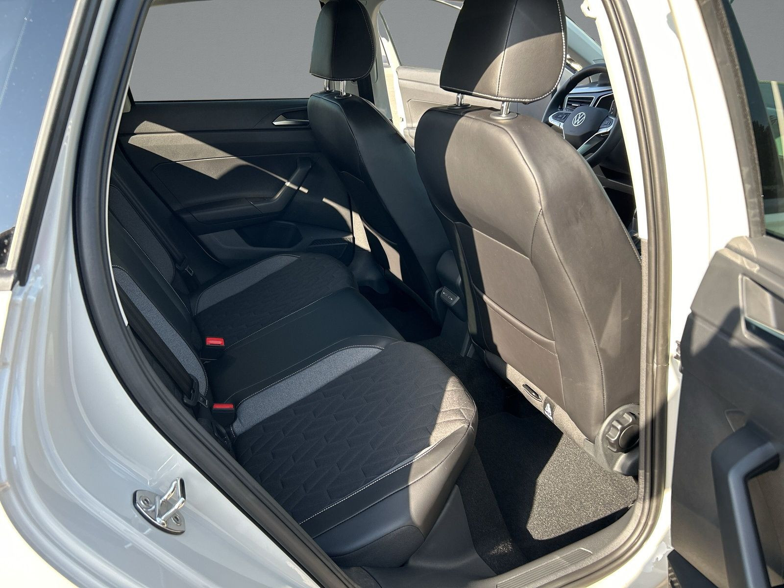 Volkswagen - Polo_14