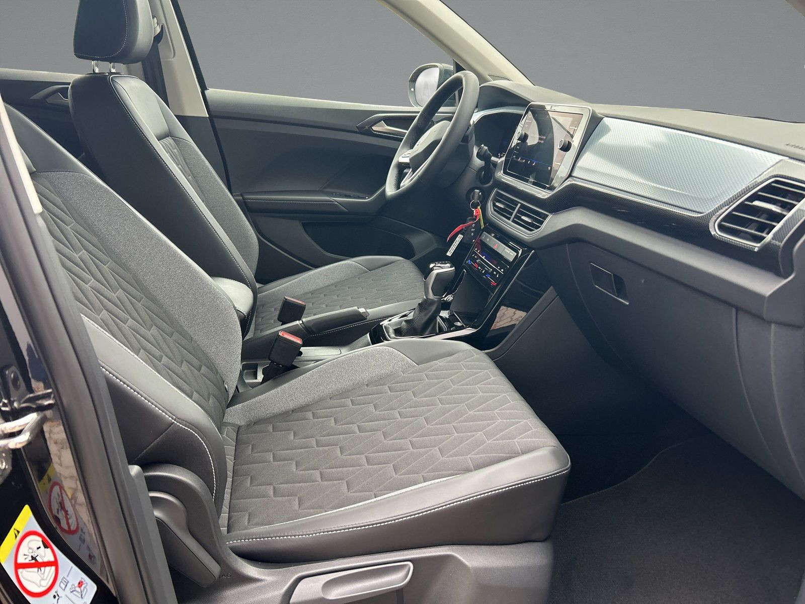 Volkswagen - T-Cross_10