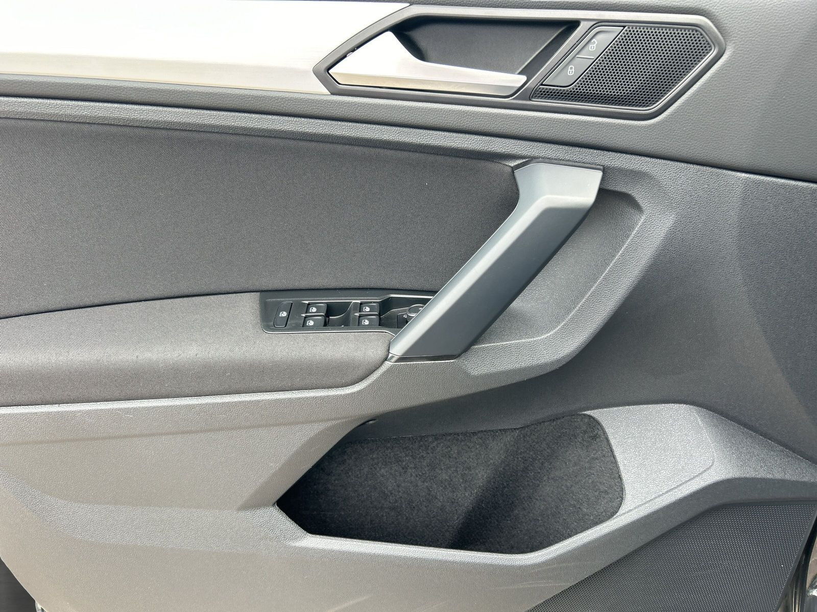 Volkswagen - Tiguan_21