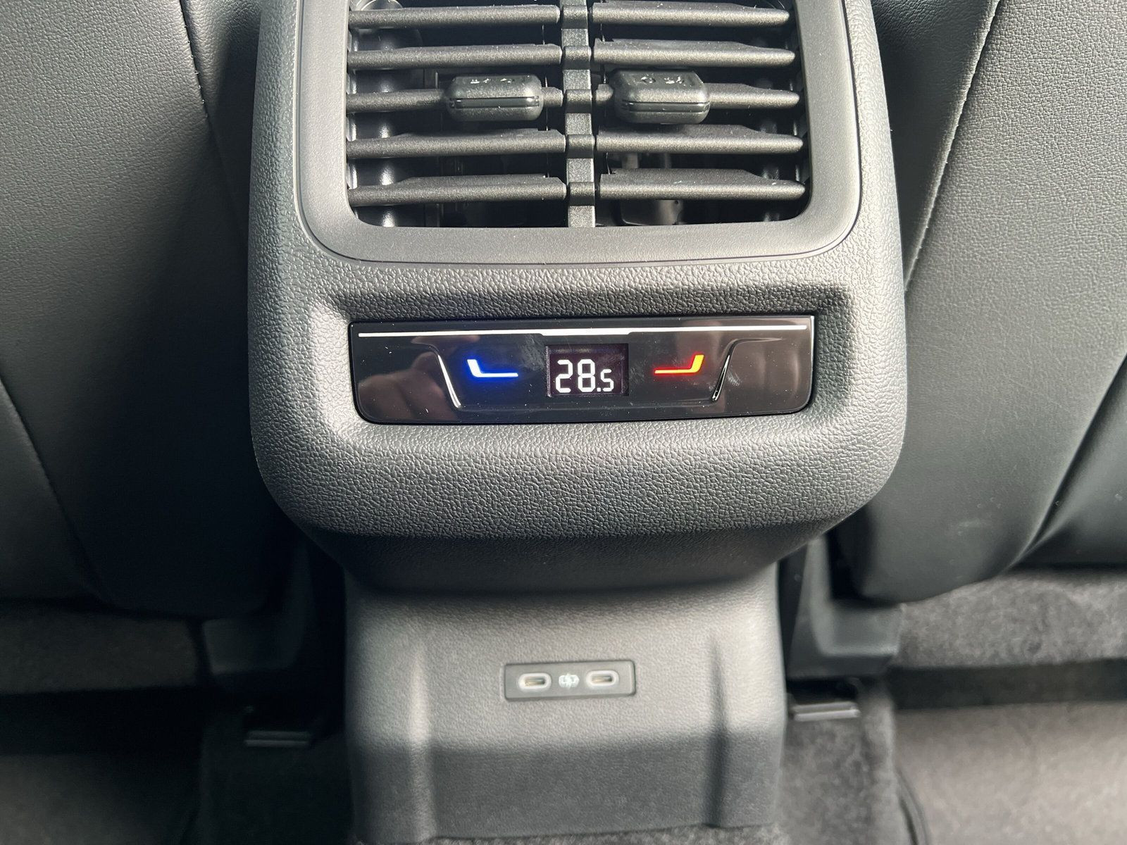 Volkswagen - T-Roc_26