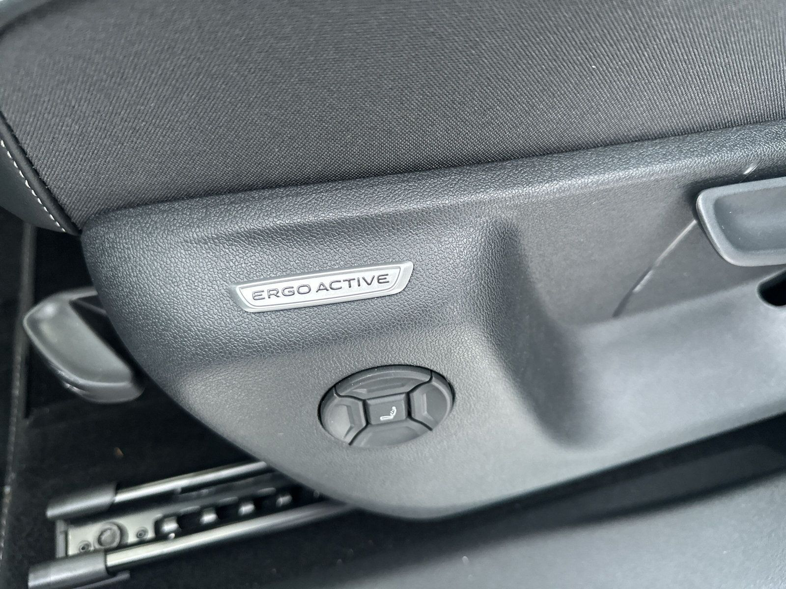 Volkswagen - Tayron_28