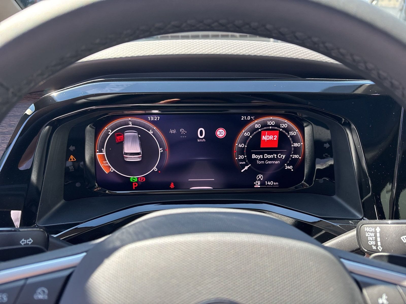 Volkswagen - Multivan_11