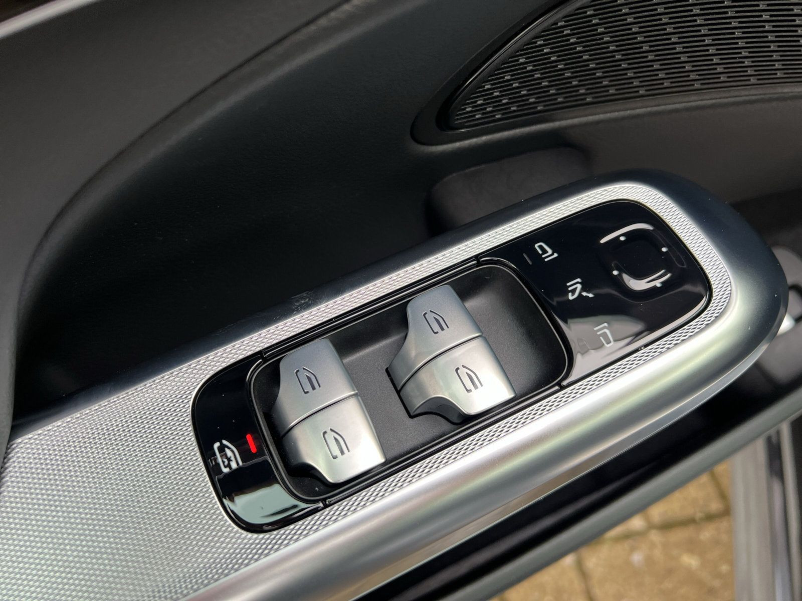 Mercedes-Benz - E 220_27