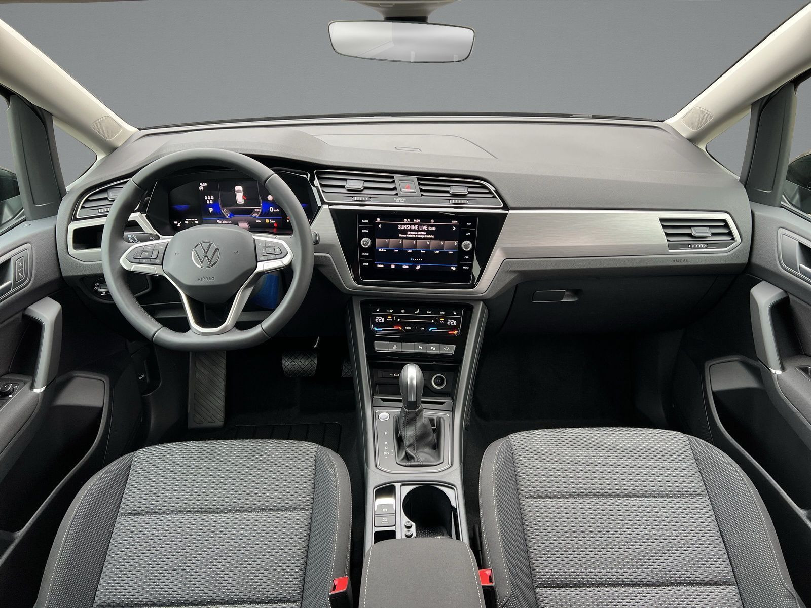 Volkswagen - Touran_11