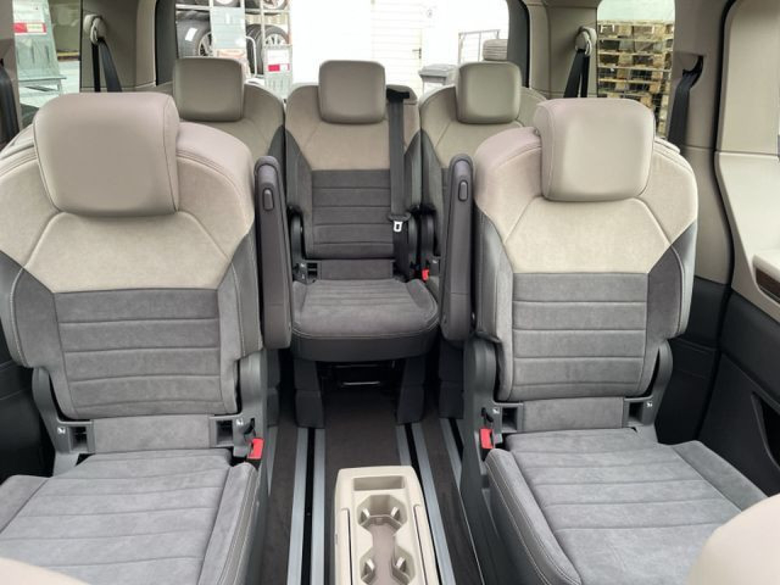 Volkswagen - T7 Multivan_24