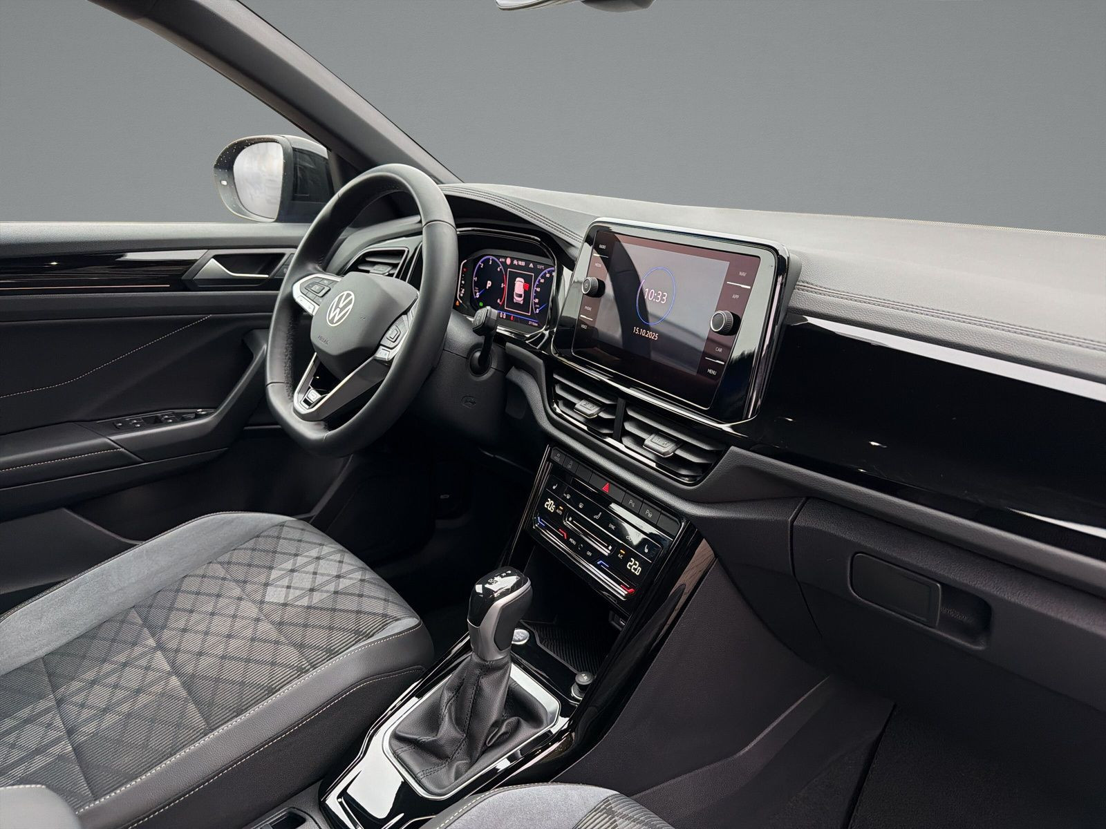 Volkswagen - T-Roc_15