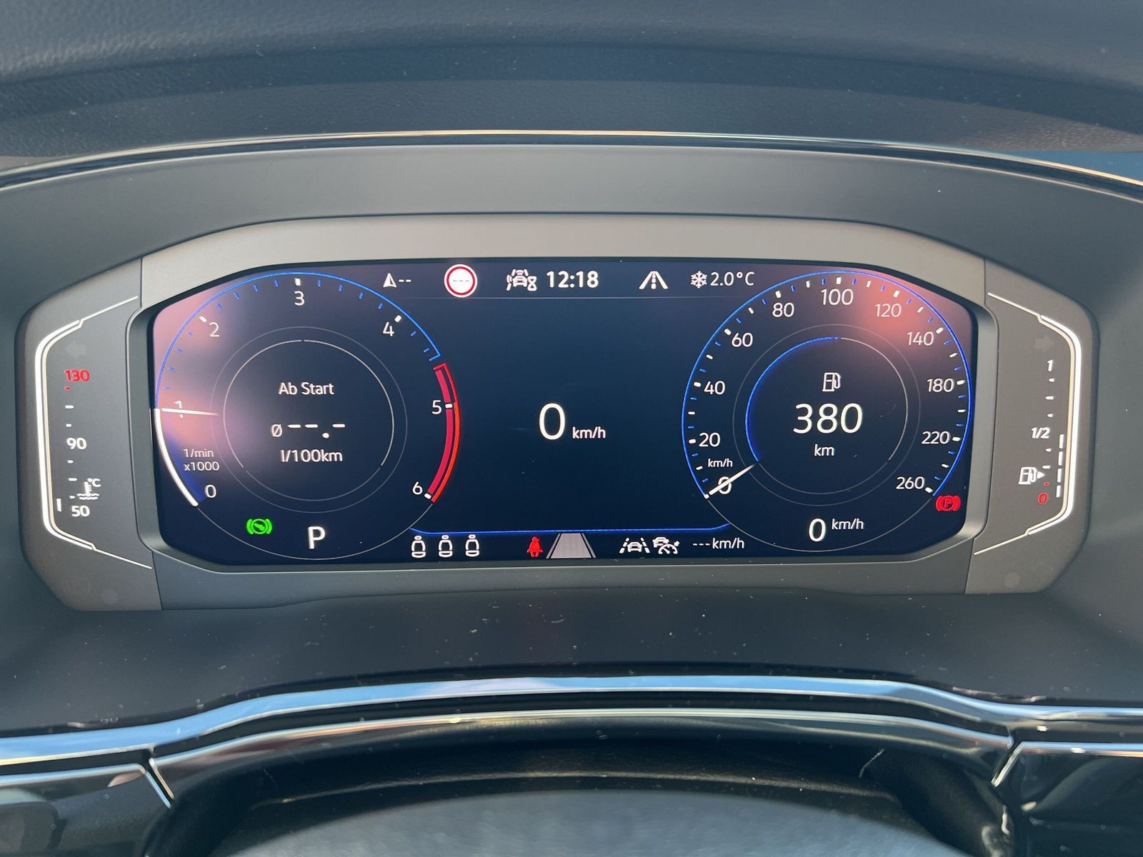 Volkswagen - Touran_22