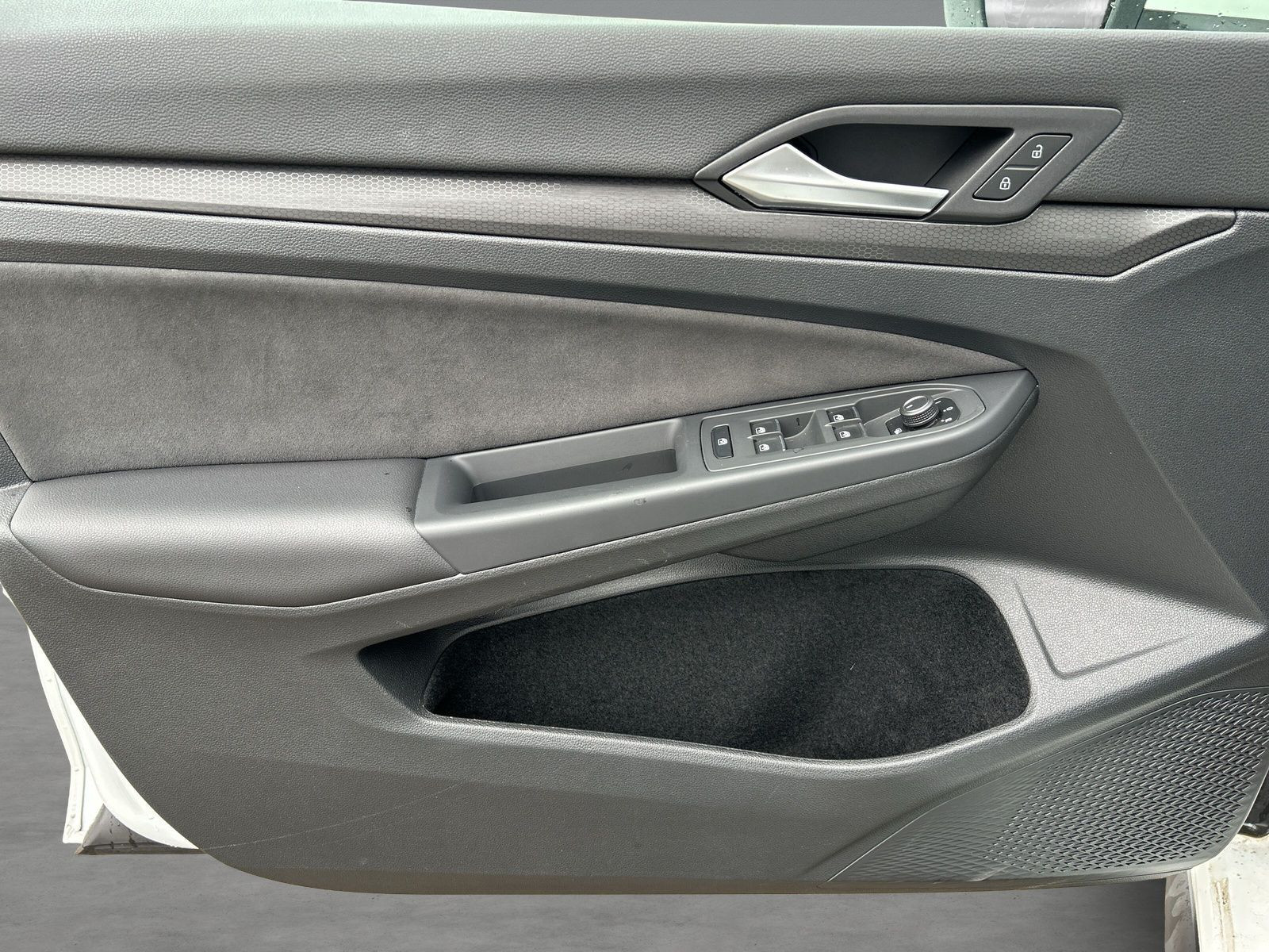 Volkswagen - Golf GTI_21