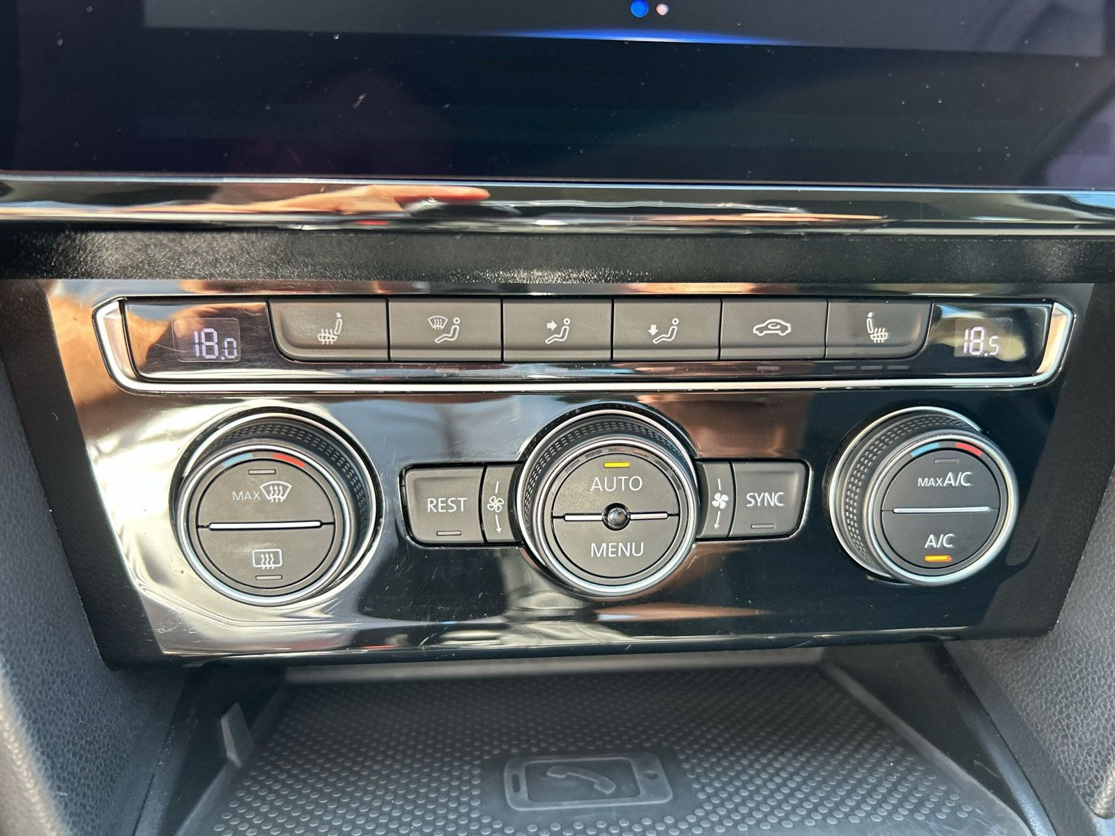 Volkswagen - Passat Variant_22