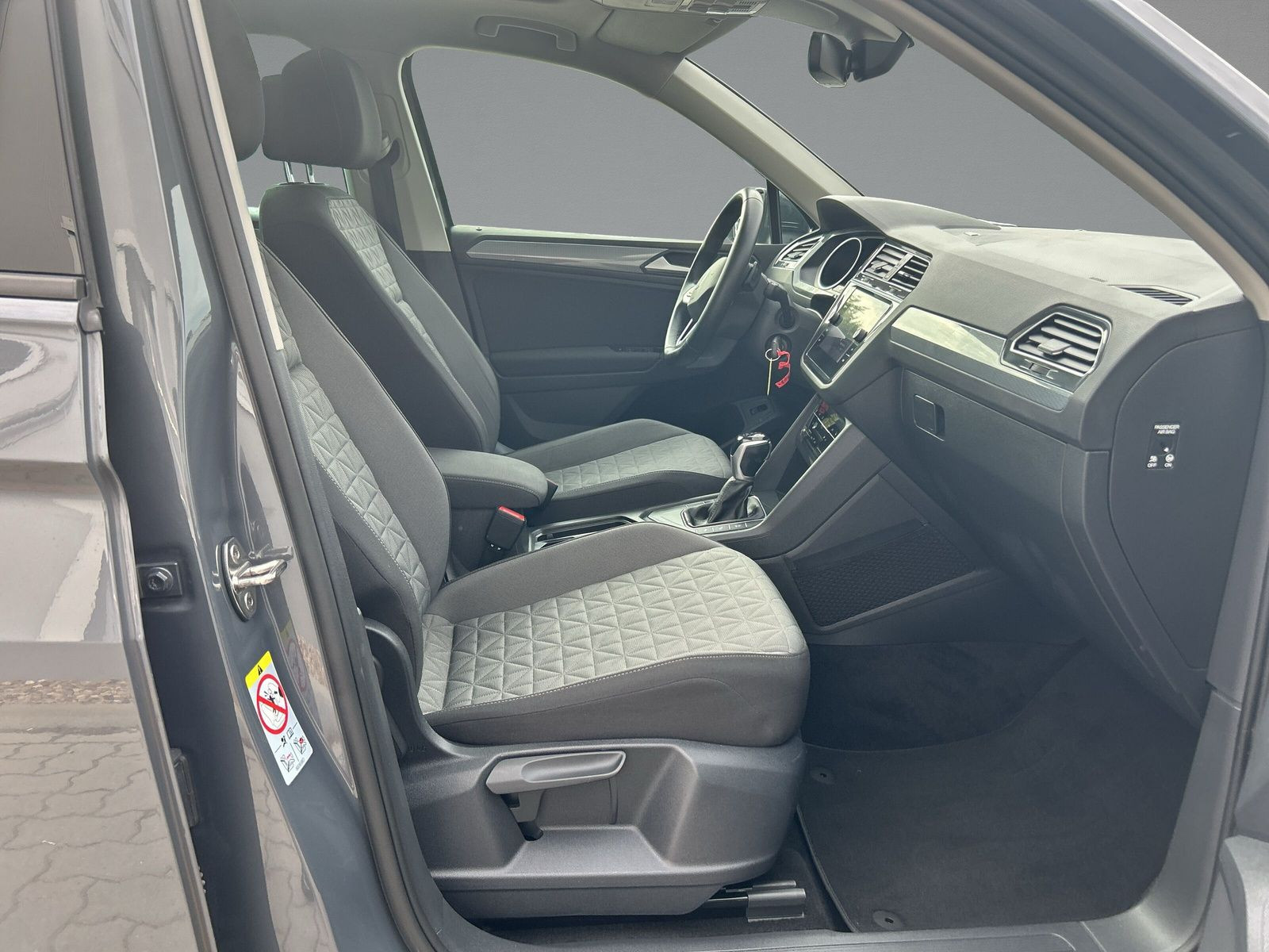 Volkswagen - Tiguan_12