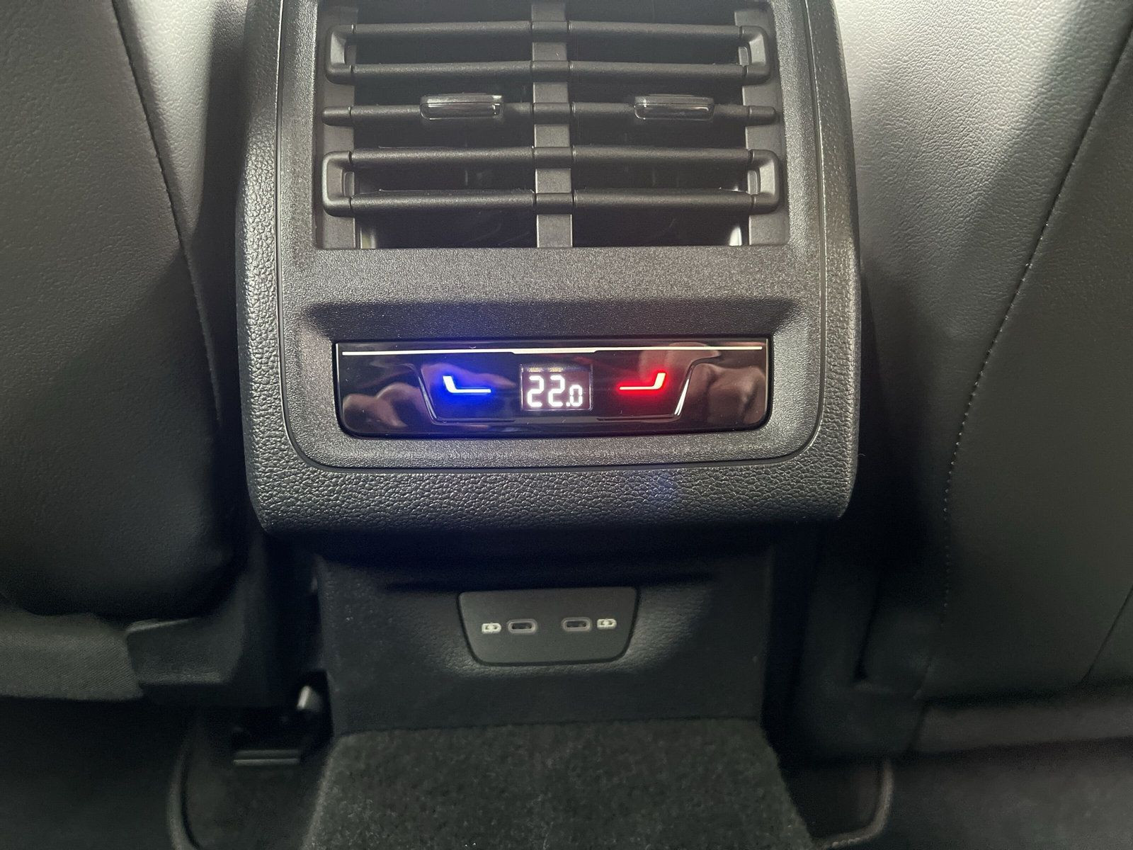 Volkswagen - Golf_26