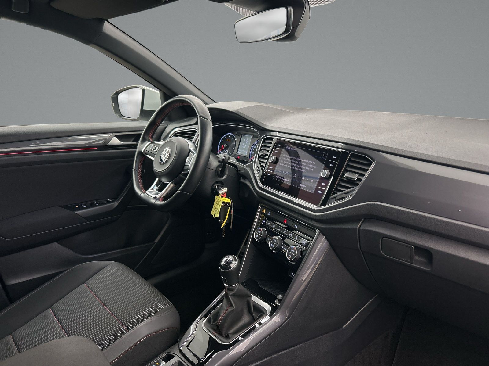 Volkswagen - T-Roc_14