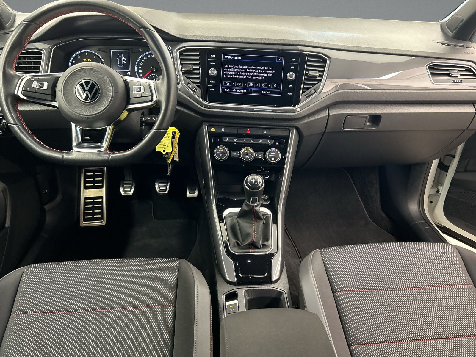 Volkswagen - T-Roc_8