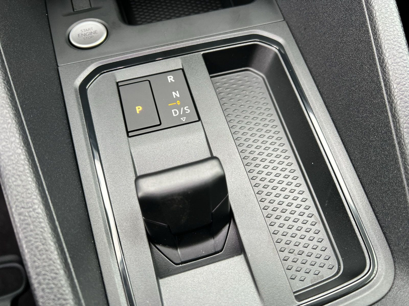 Volkswagen - Caddy_15