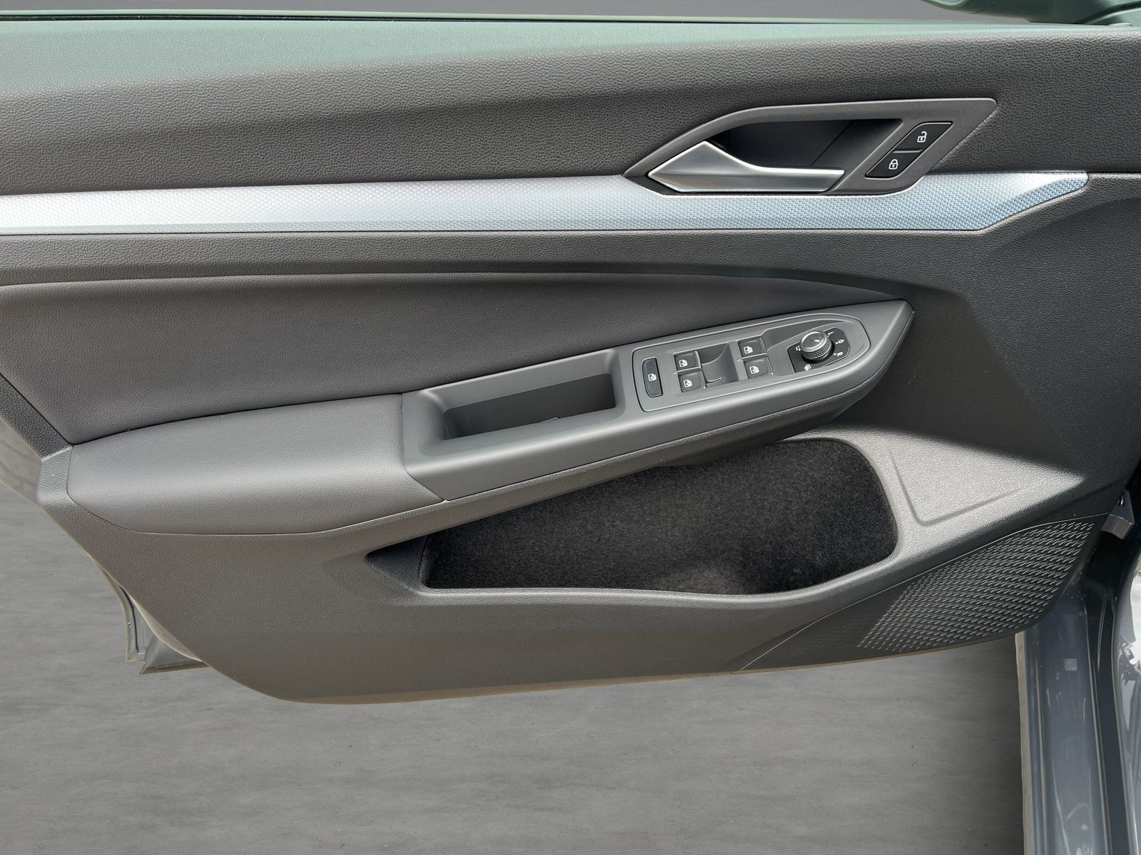 Volkswagen - Golf_23