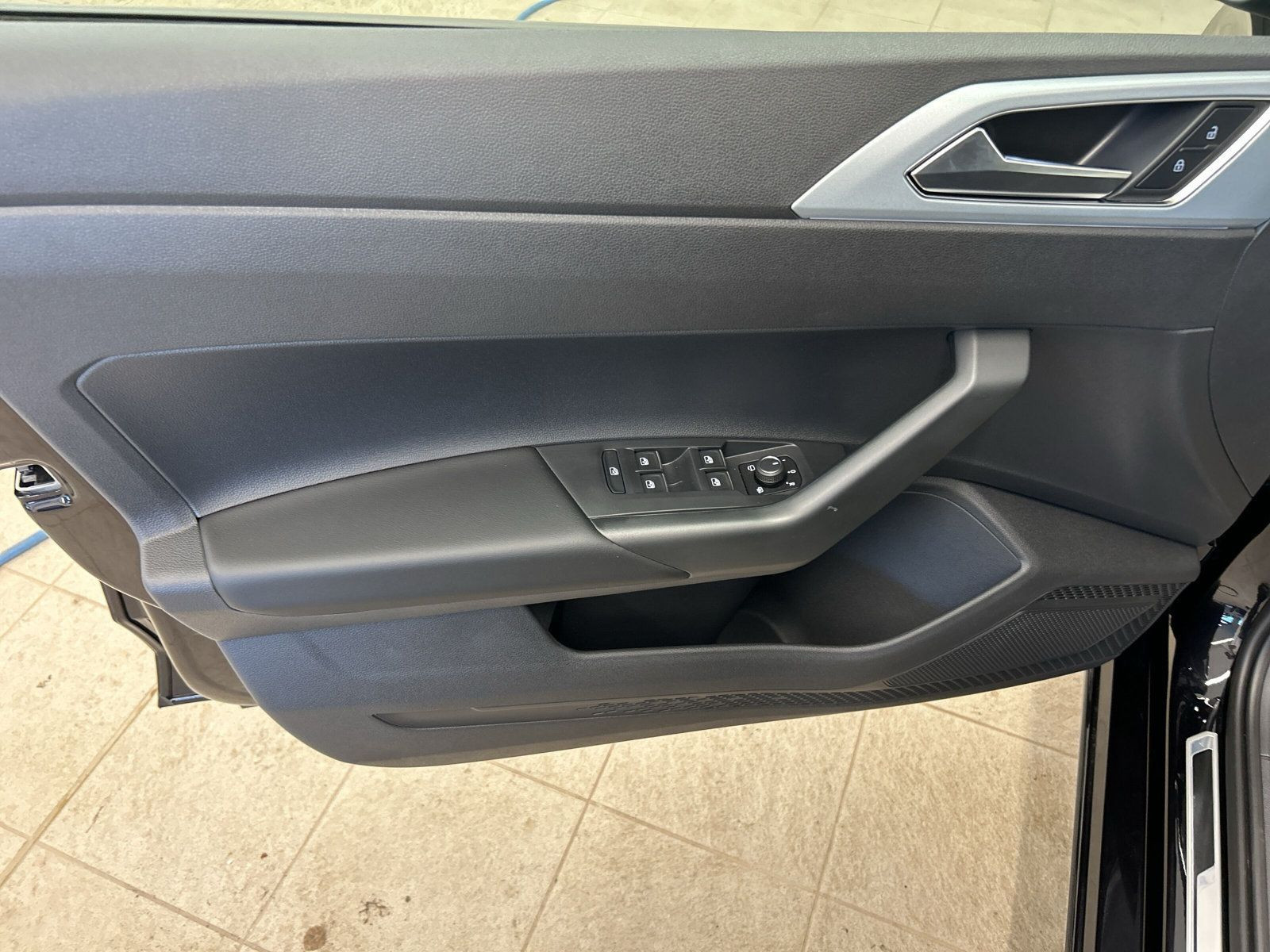 Volkswagen - Polo_23