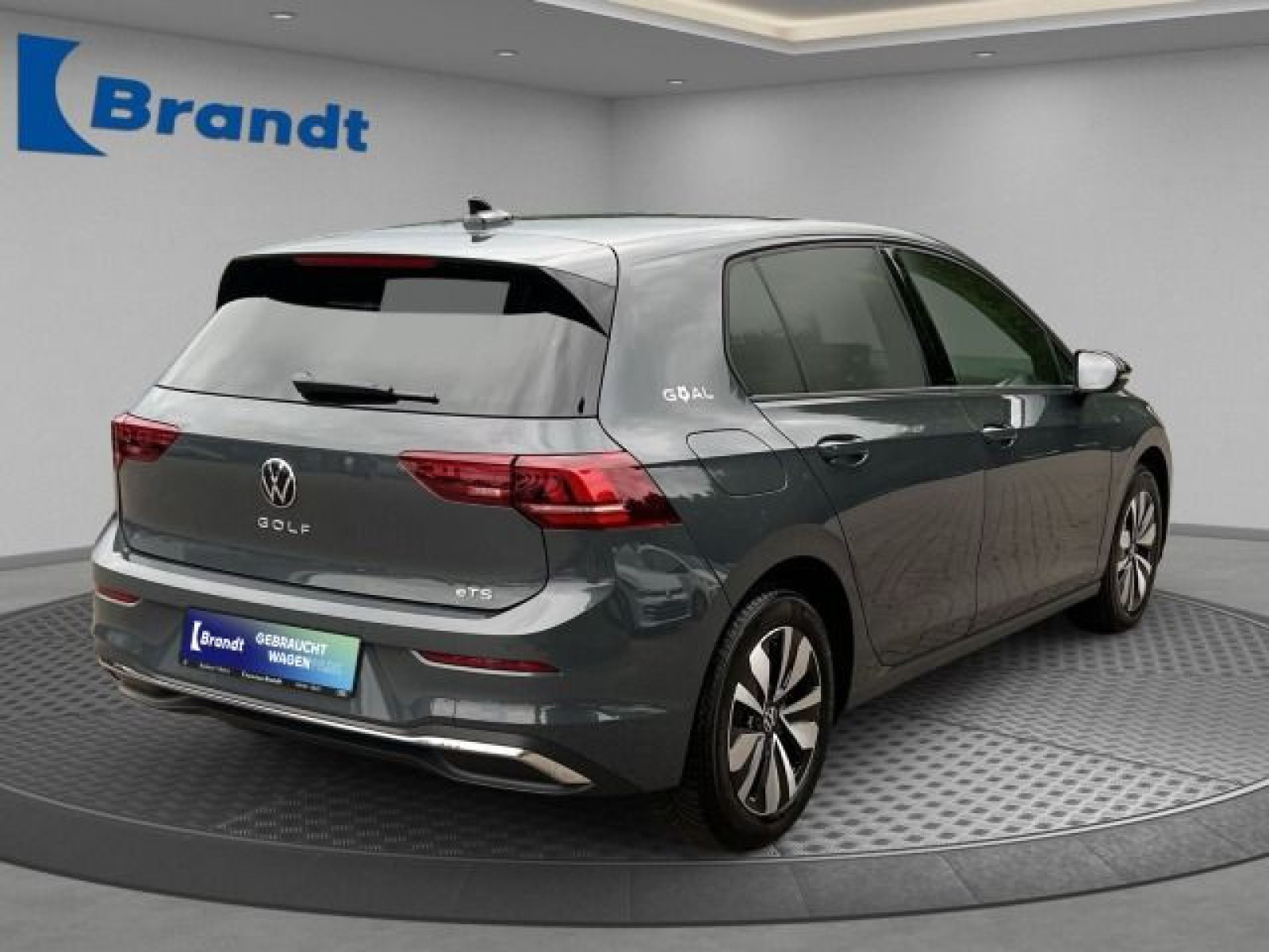 Volkswagen - Golf_4