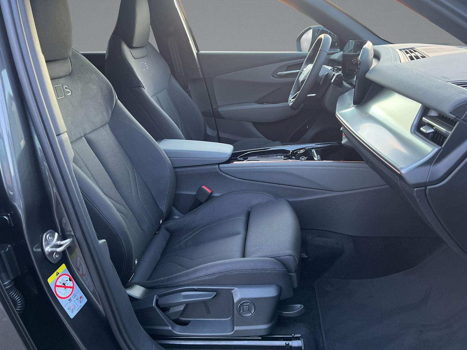 Audi - Q3_10