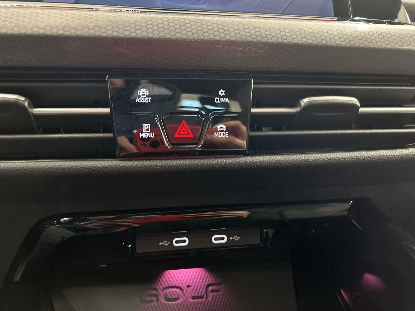 Volkswagen - Golf GTI_19