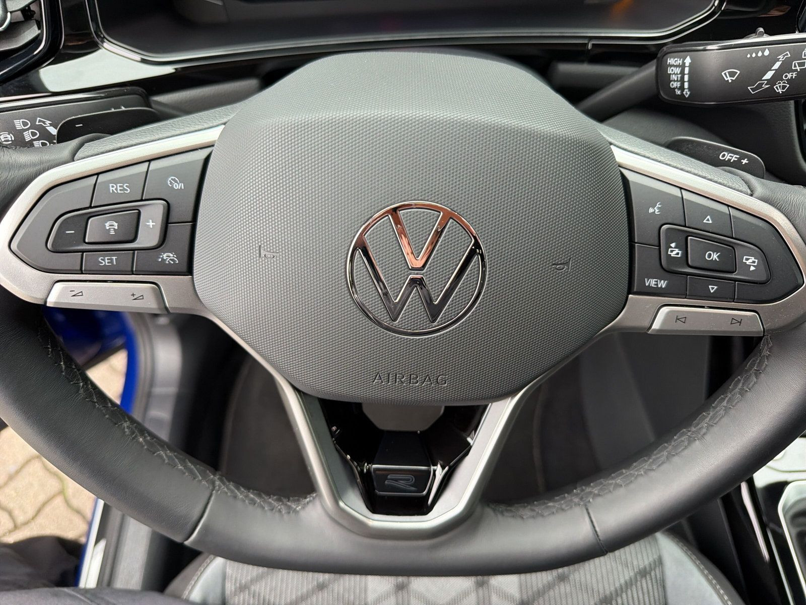 Volkswagen - T-Roc_25