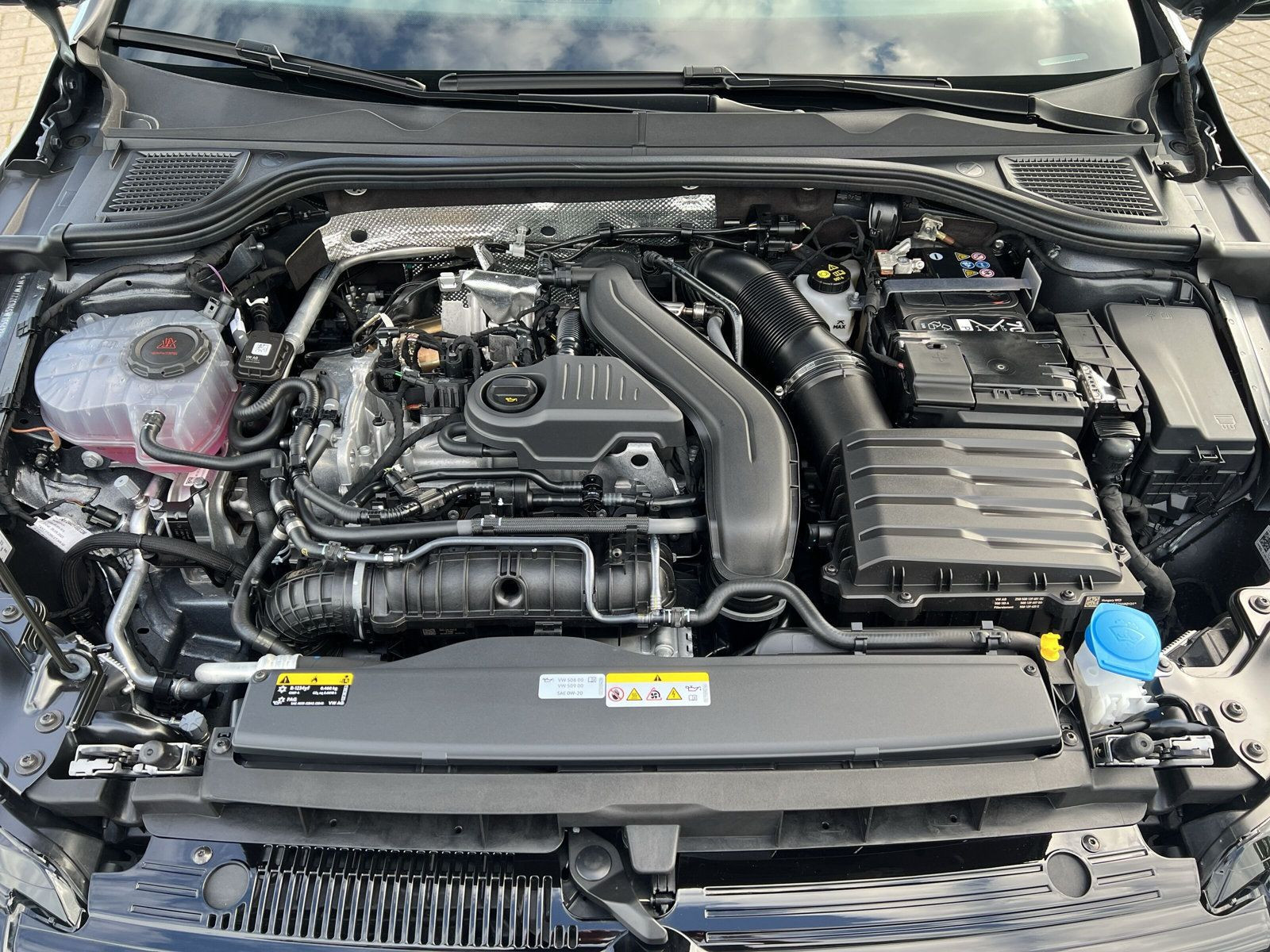 Volkswagen - Golf_29