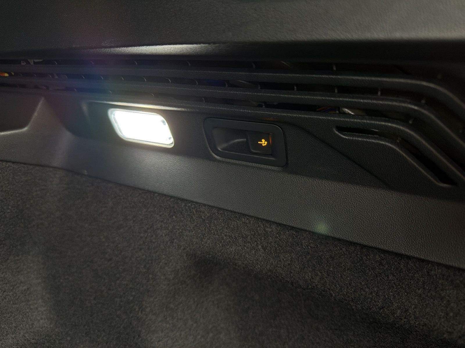 Volkswagen - ID.4_28