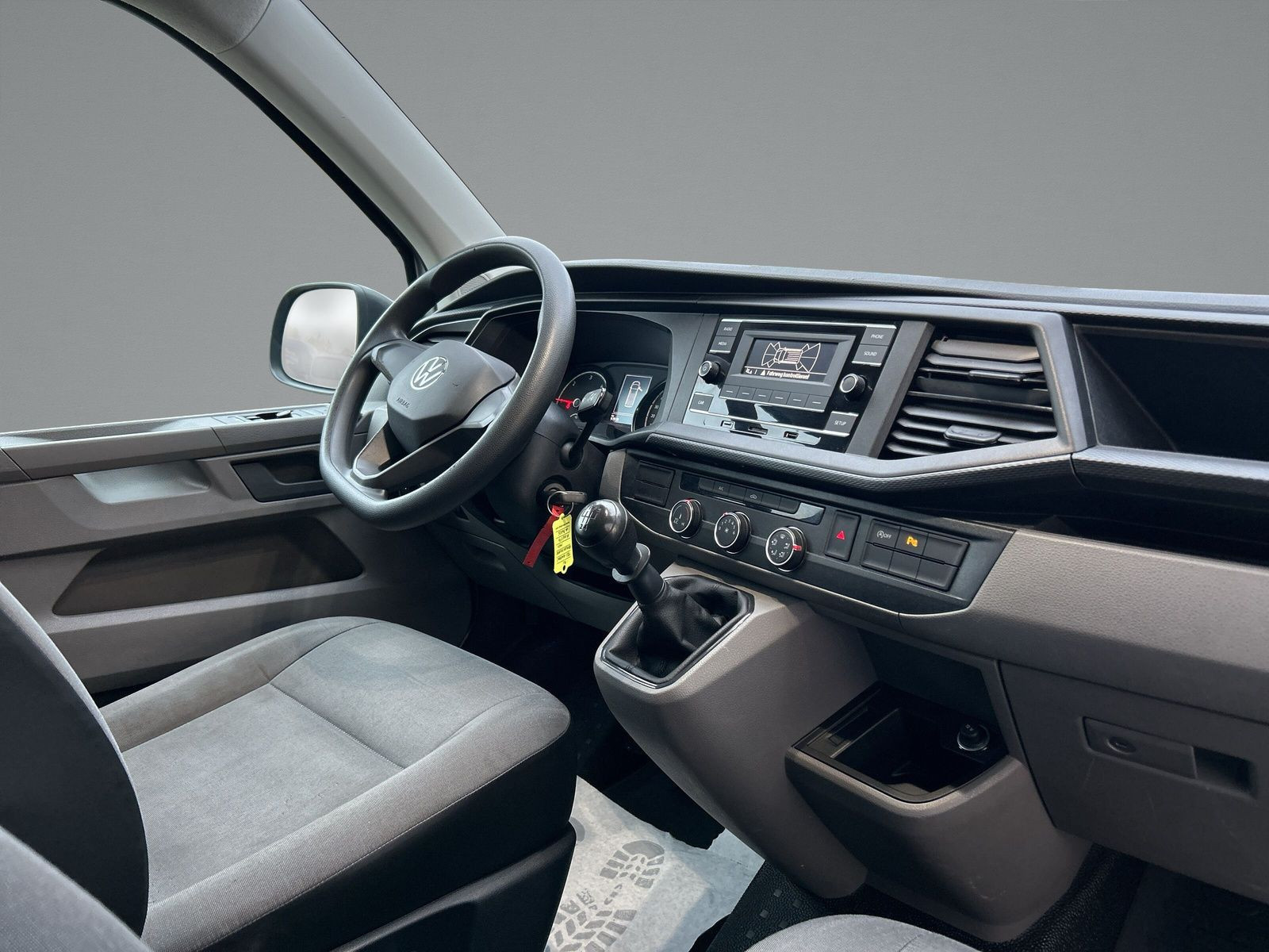 Volkswagen - T6.1 Transporter_13