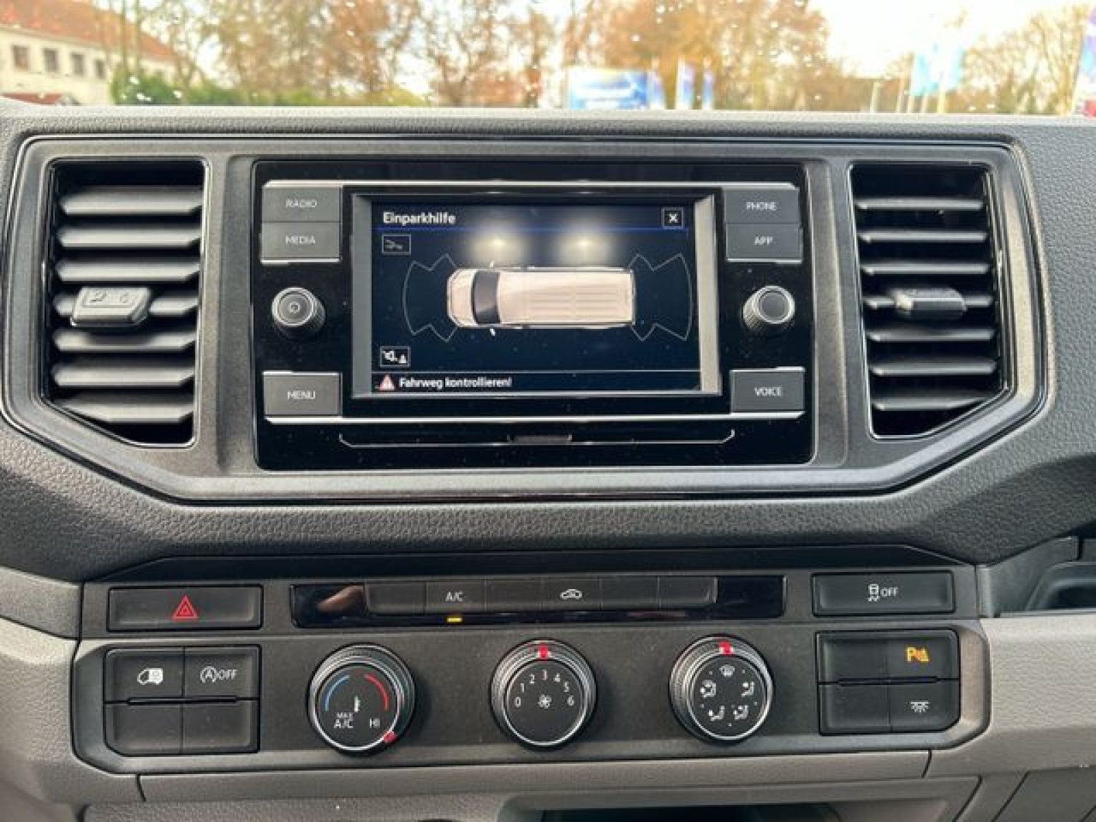 Volkswagen - Crafter_16