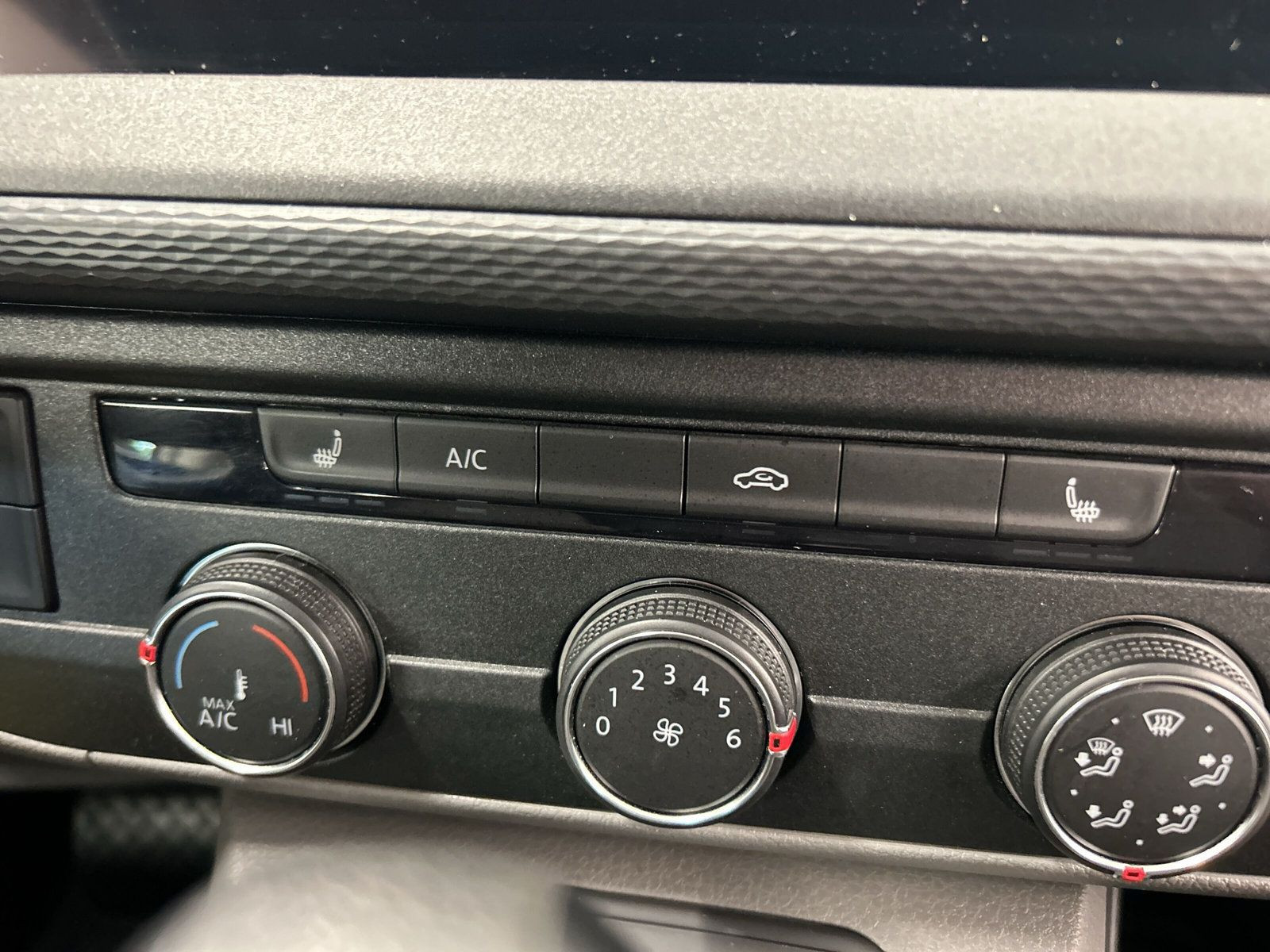 Volkswagen - T6.1 Transporter_15