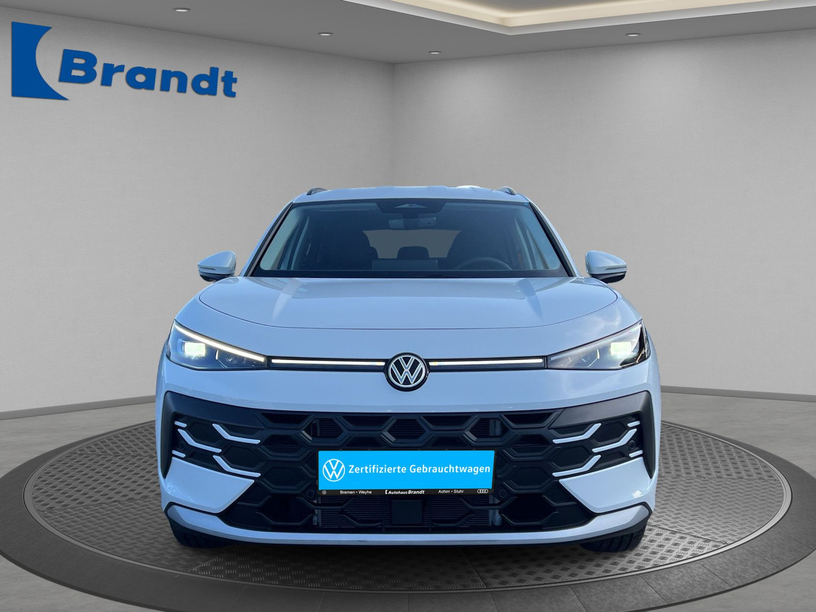 Volkswagen - T-Roc_4