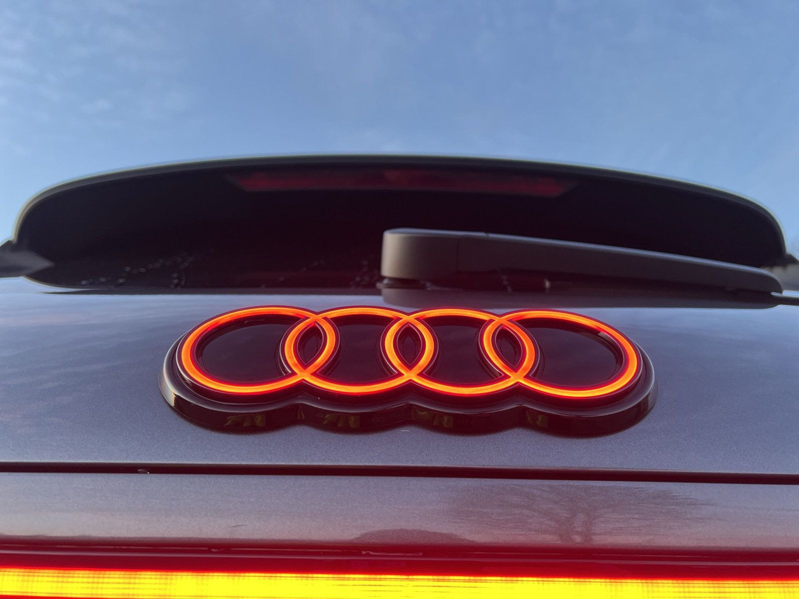 Audi - Q3_35