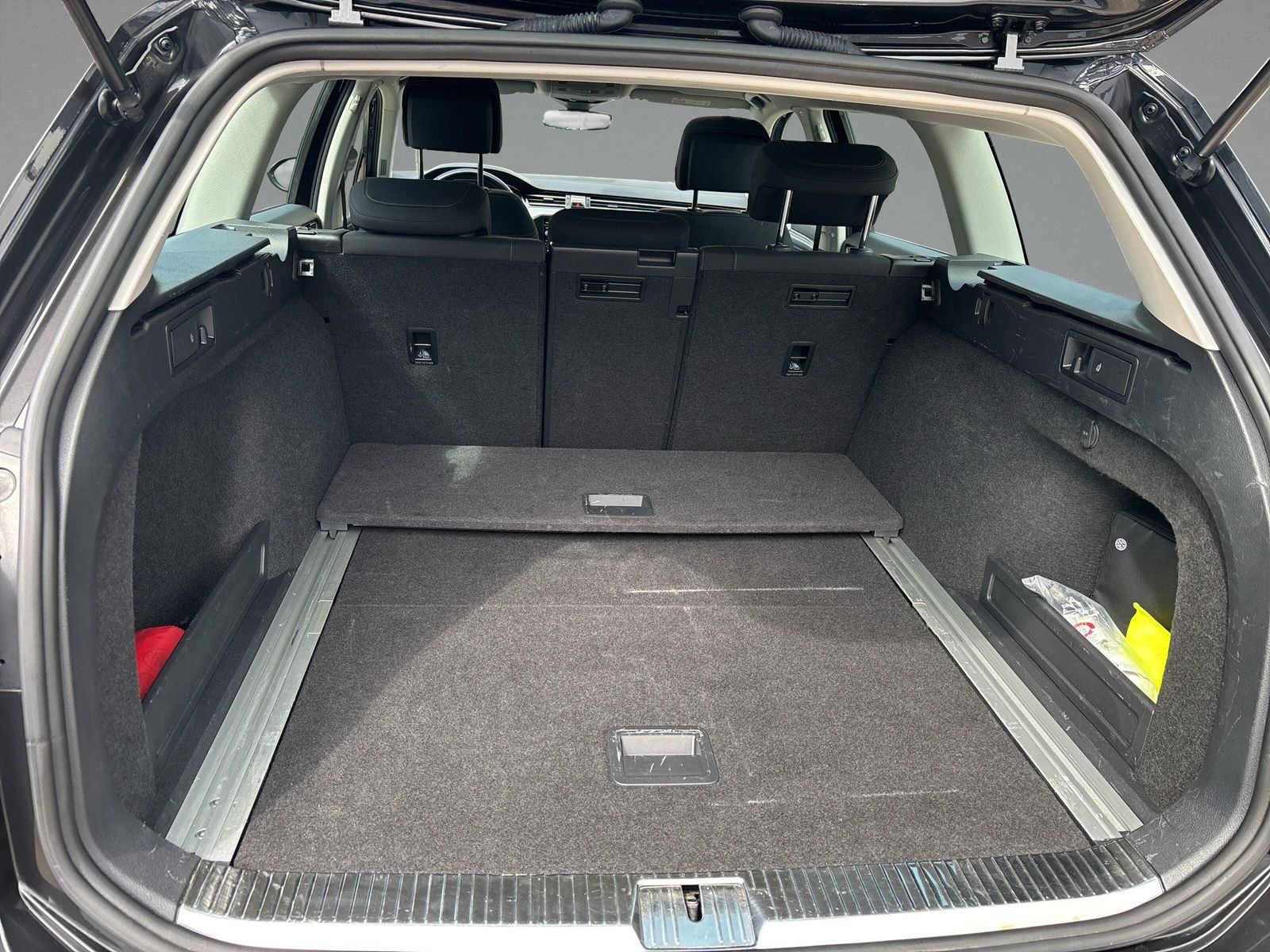 Volkswagen - Passat Variant_11