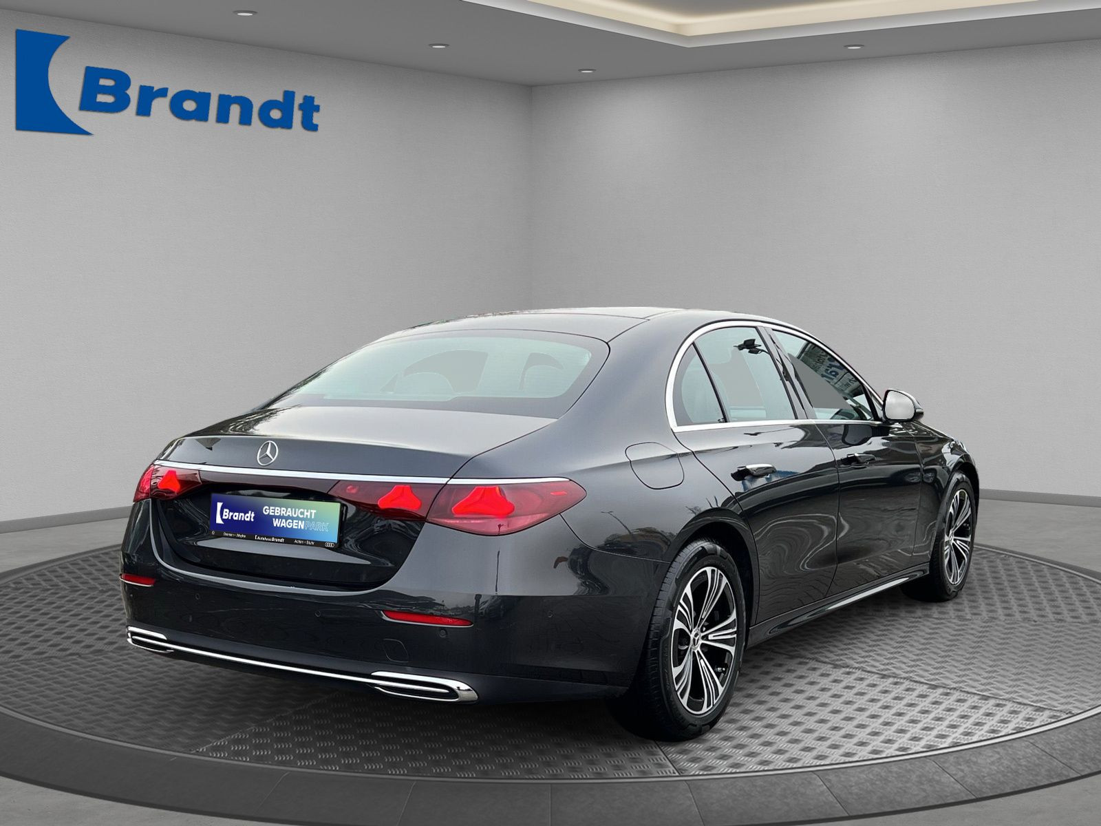 Mercedes-Benz - E 220_4