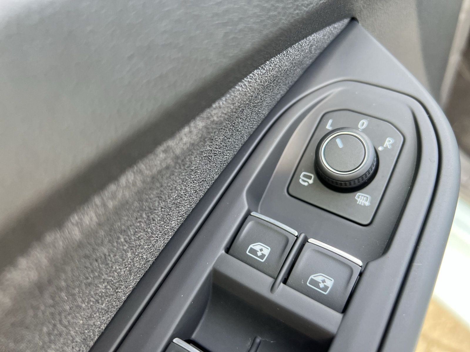 Volkswagen - Golf_31