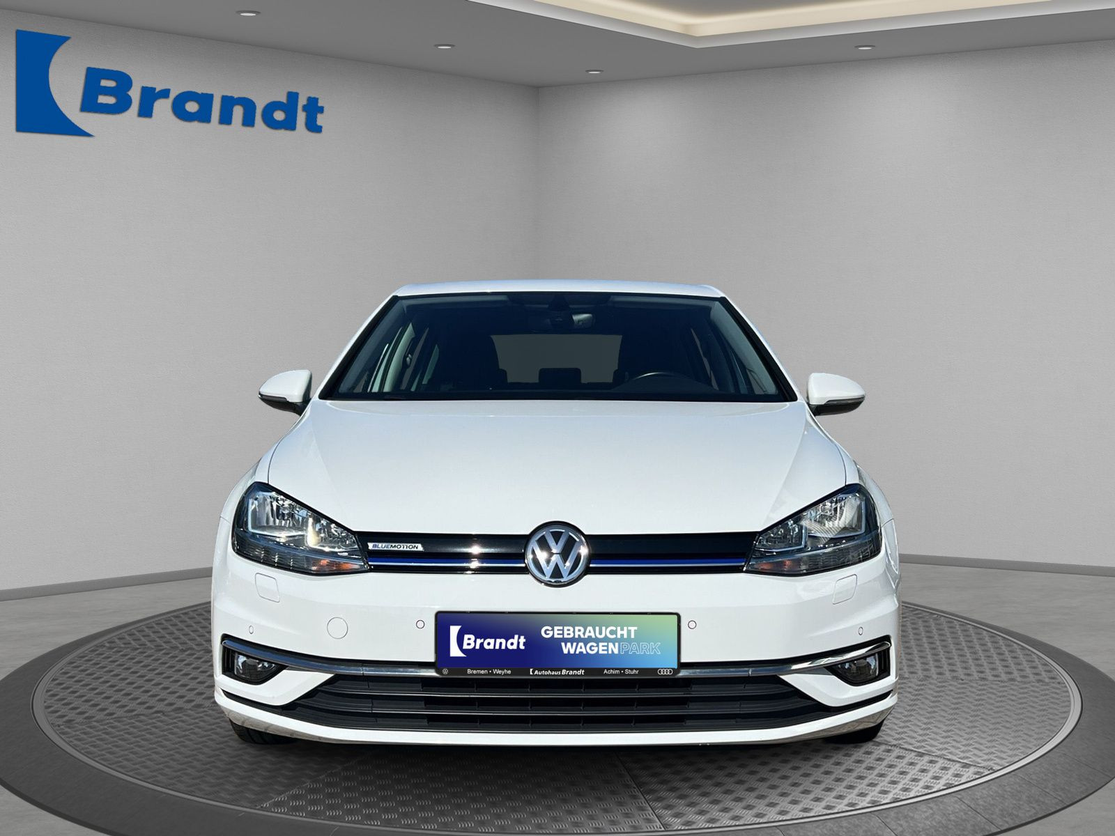 Volkswagen - Golf_5