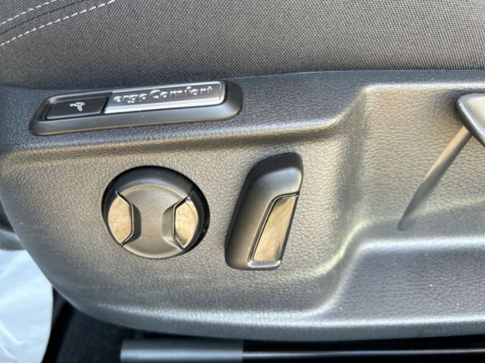 Volkswagen - Passat Variant_26