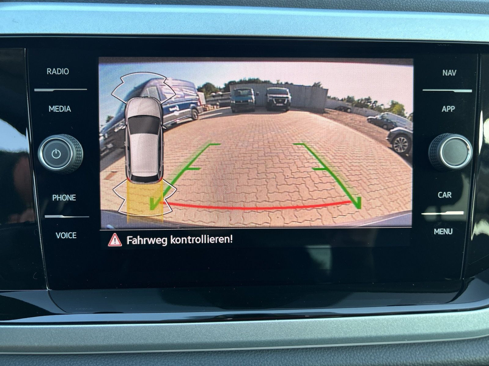 Volkswagen - Polo_24