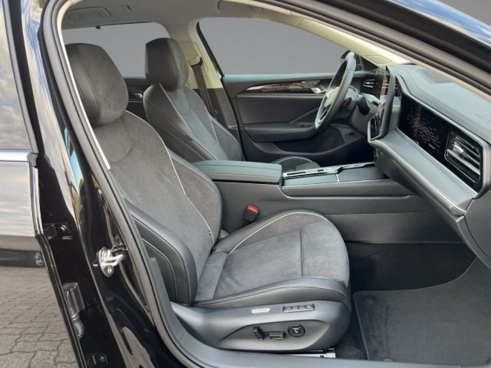 Volkswagen - Passat Variant_12