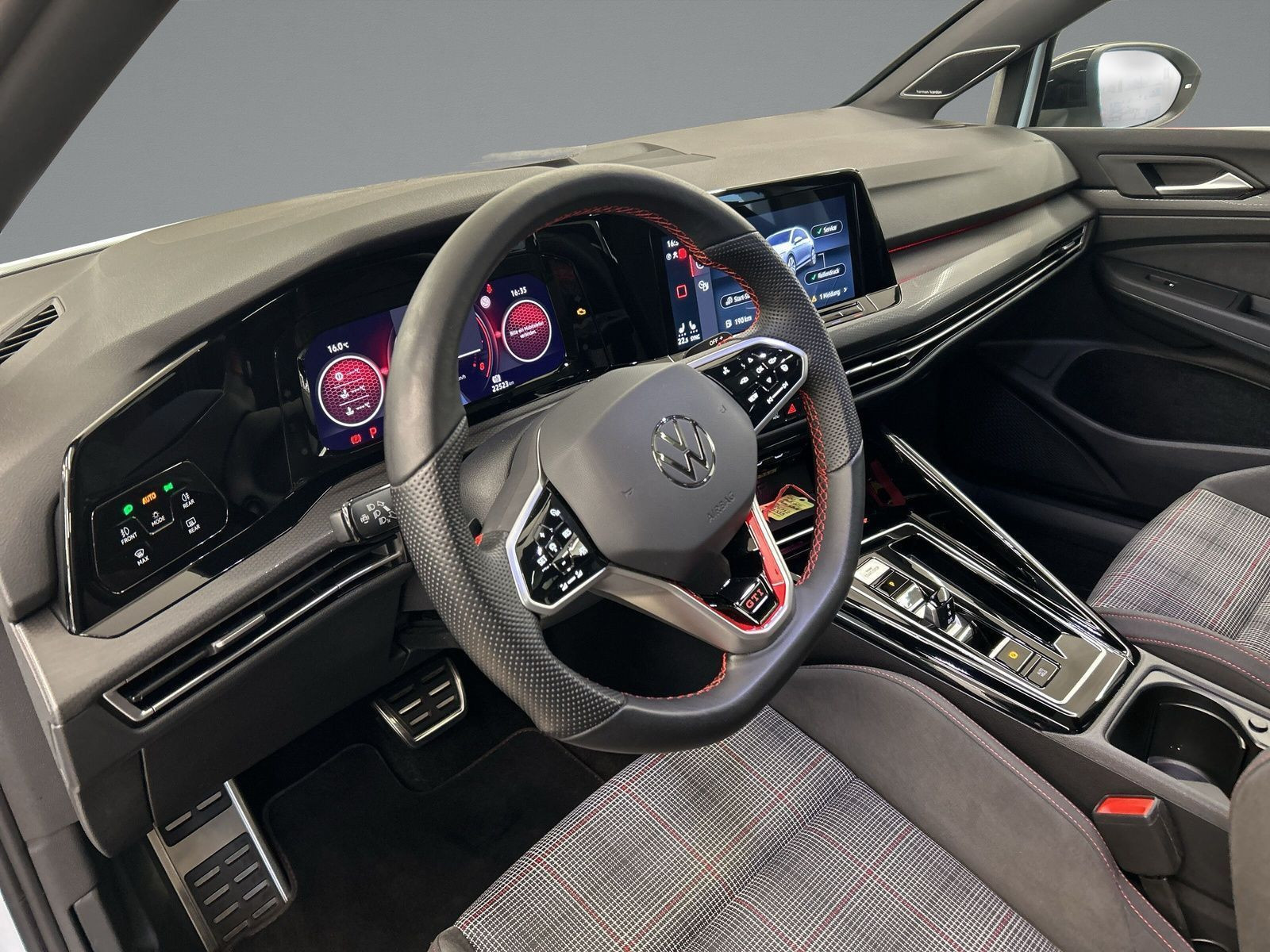 Volkswagen - Golf GTI_7