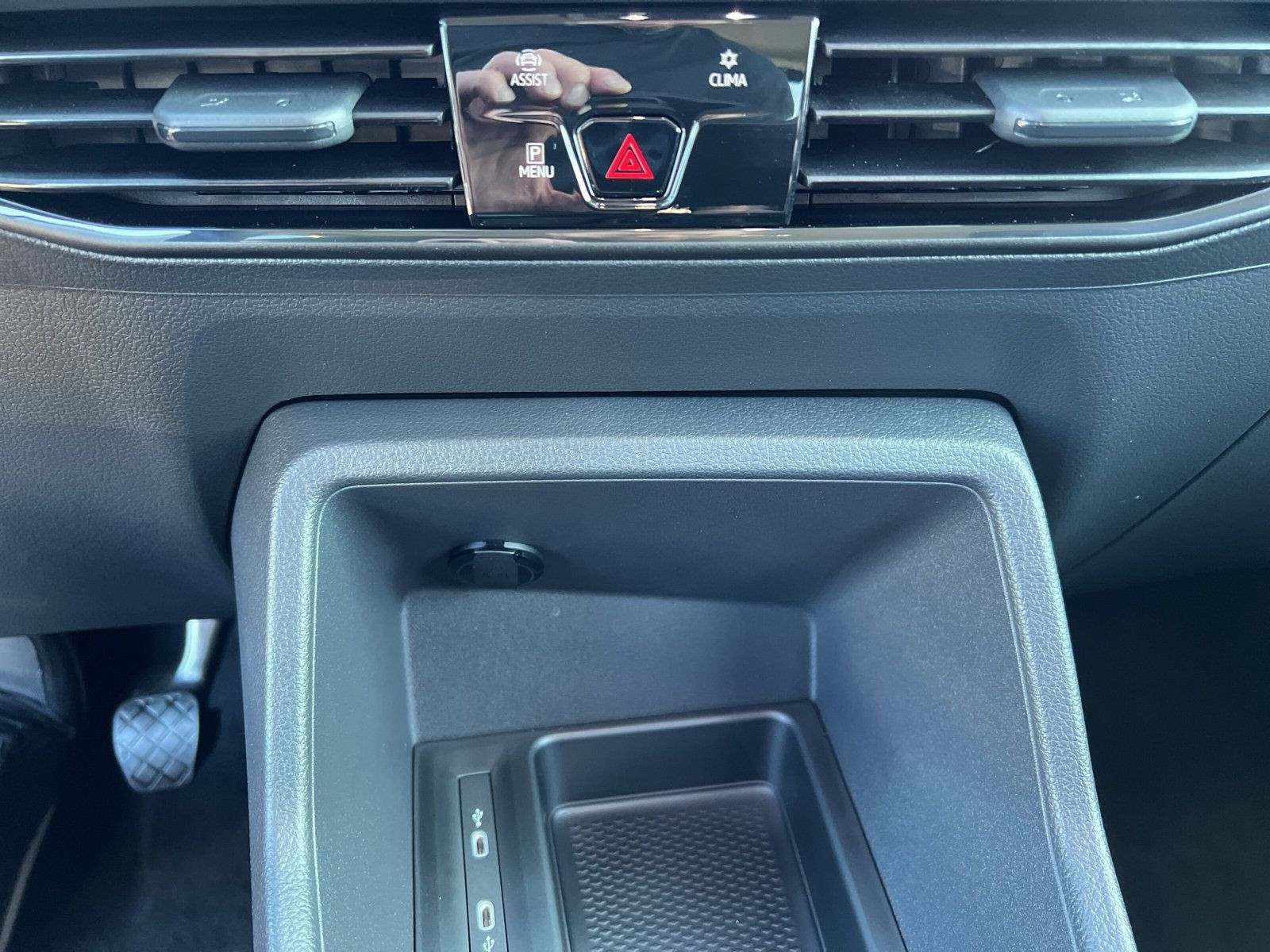 Volkswagen - Caddy_16