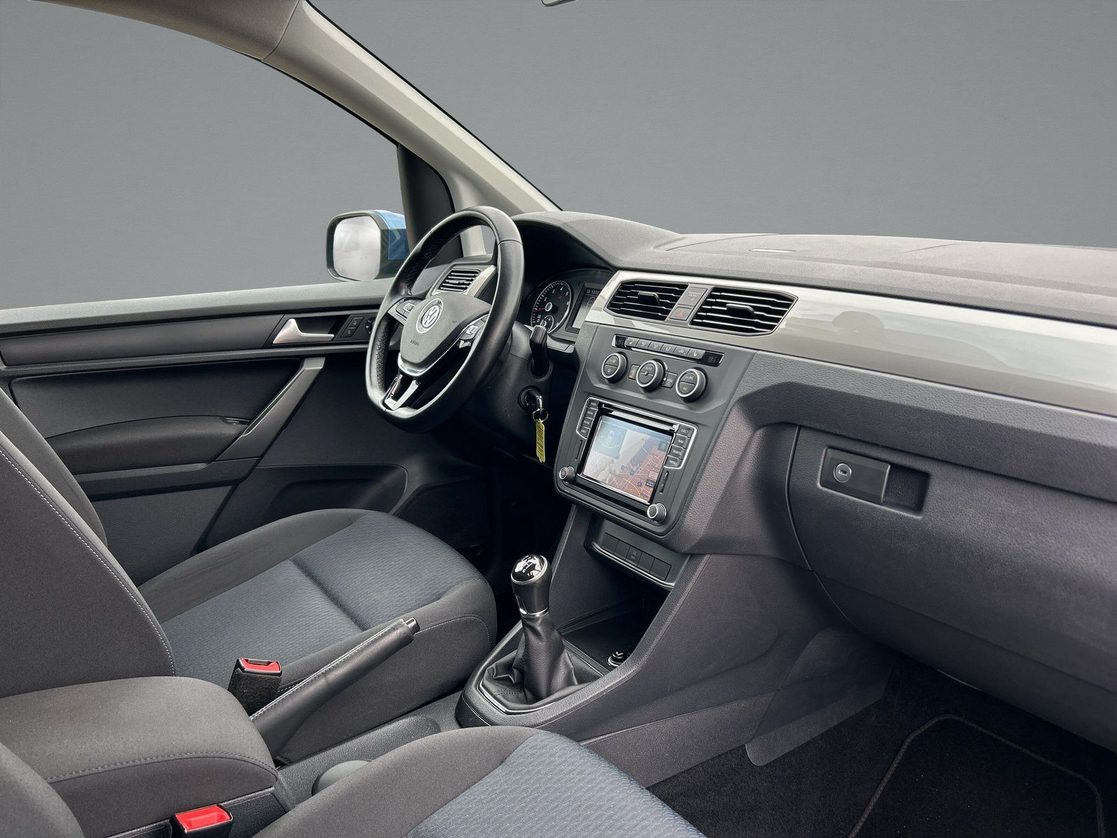 Volkswagen - Caddy_14