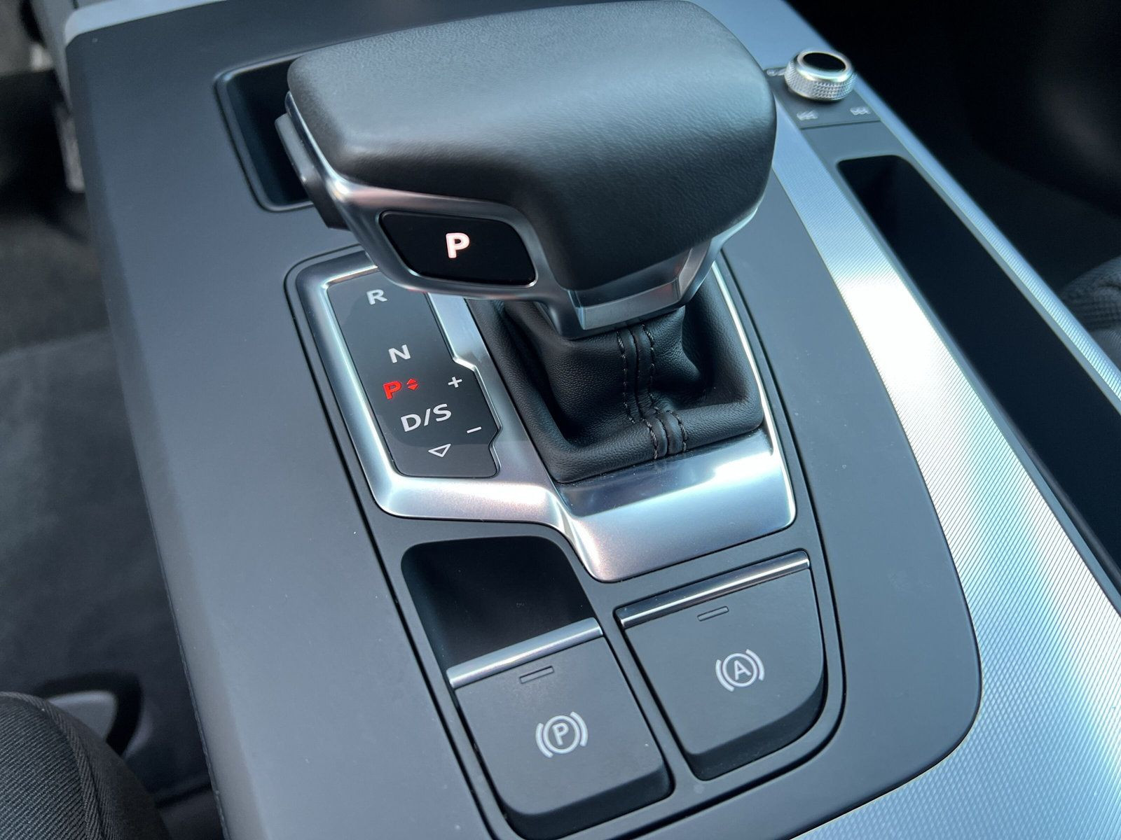 Audi - Q5_15